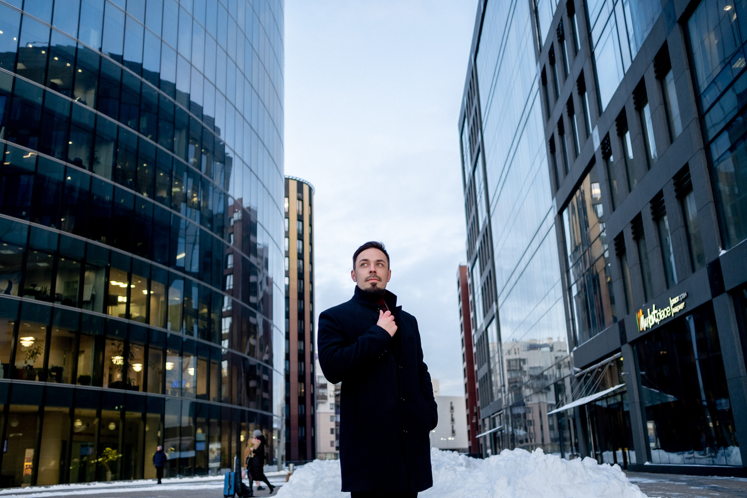 Влад — предприниматель, риэлтор. Арт-стилист, визуализатор архетипических стратегий, психолог