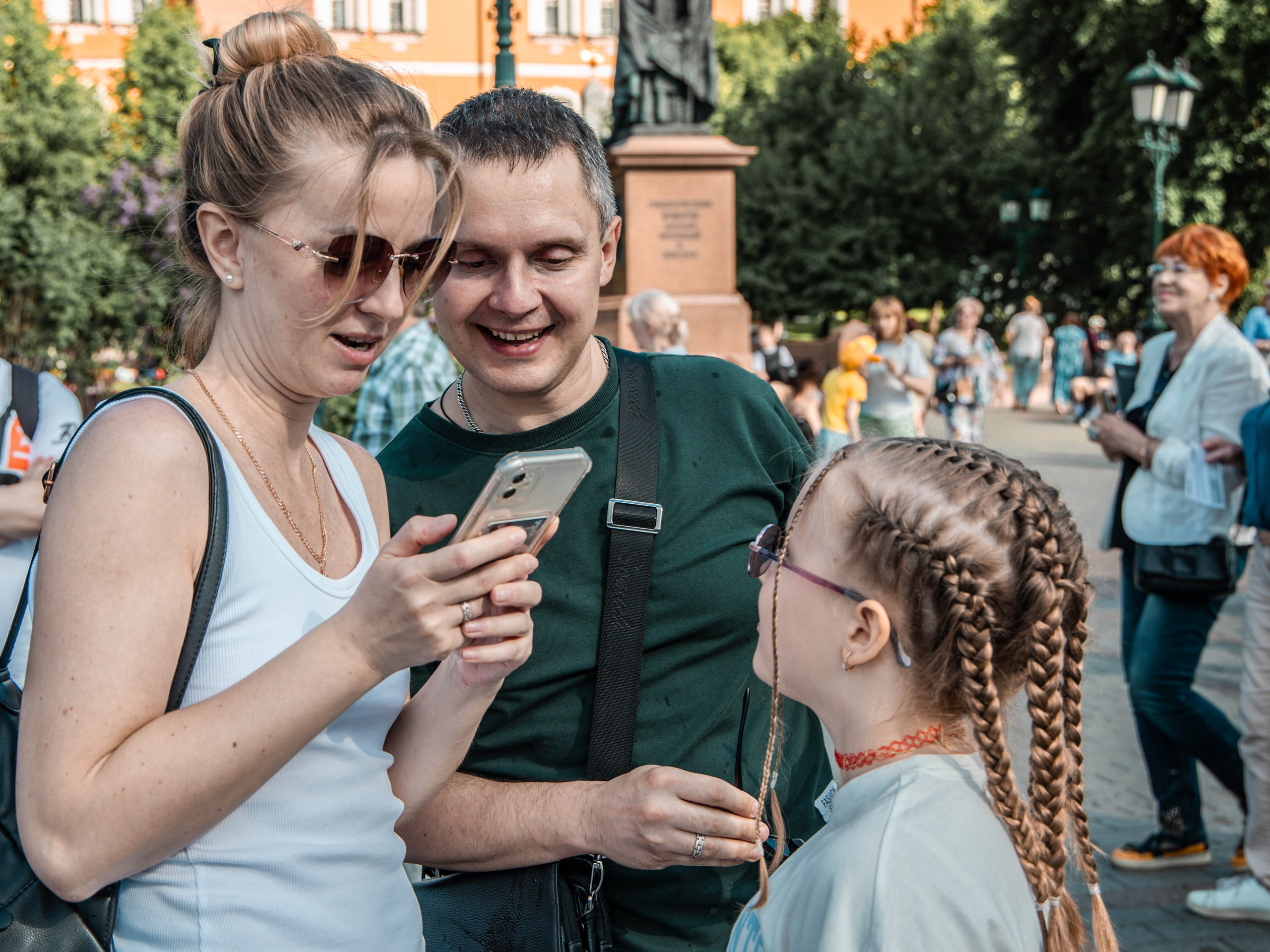 Люди Москвы. Фотограф для маркетплейсов, фотоуслуги в Жуковском Татьяна Марсуверских