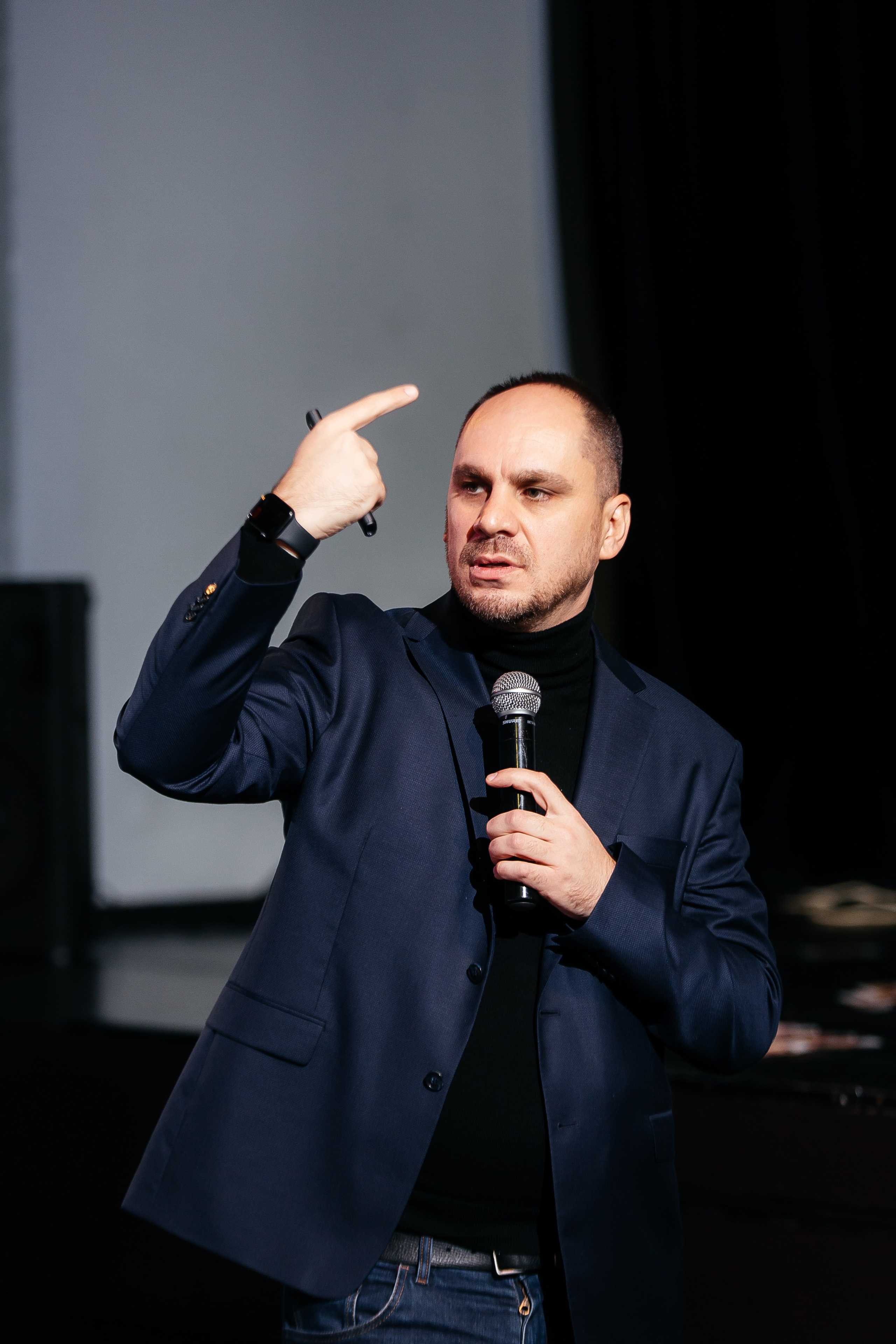 Фотозона+выступление спикеров. Фотограф в Красноярске Надежда Воскресенская