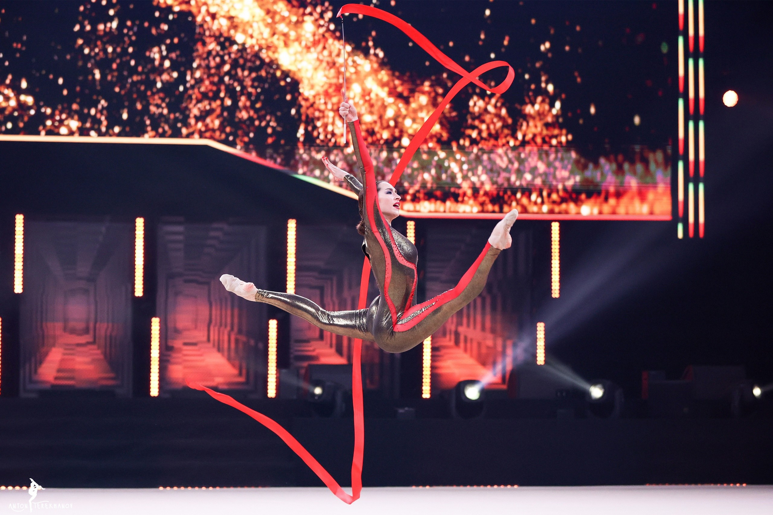 «Восхождение» шоу Светланы Хоркиной 28-29.05.2022. Спортивный и репортажный фотограф Антон Тереханов