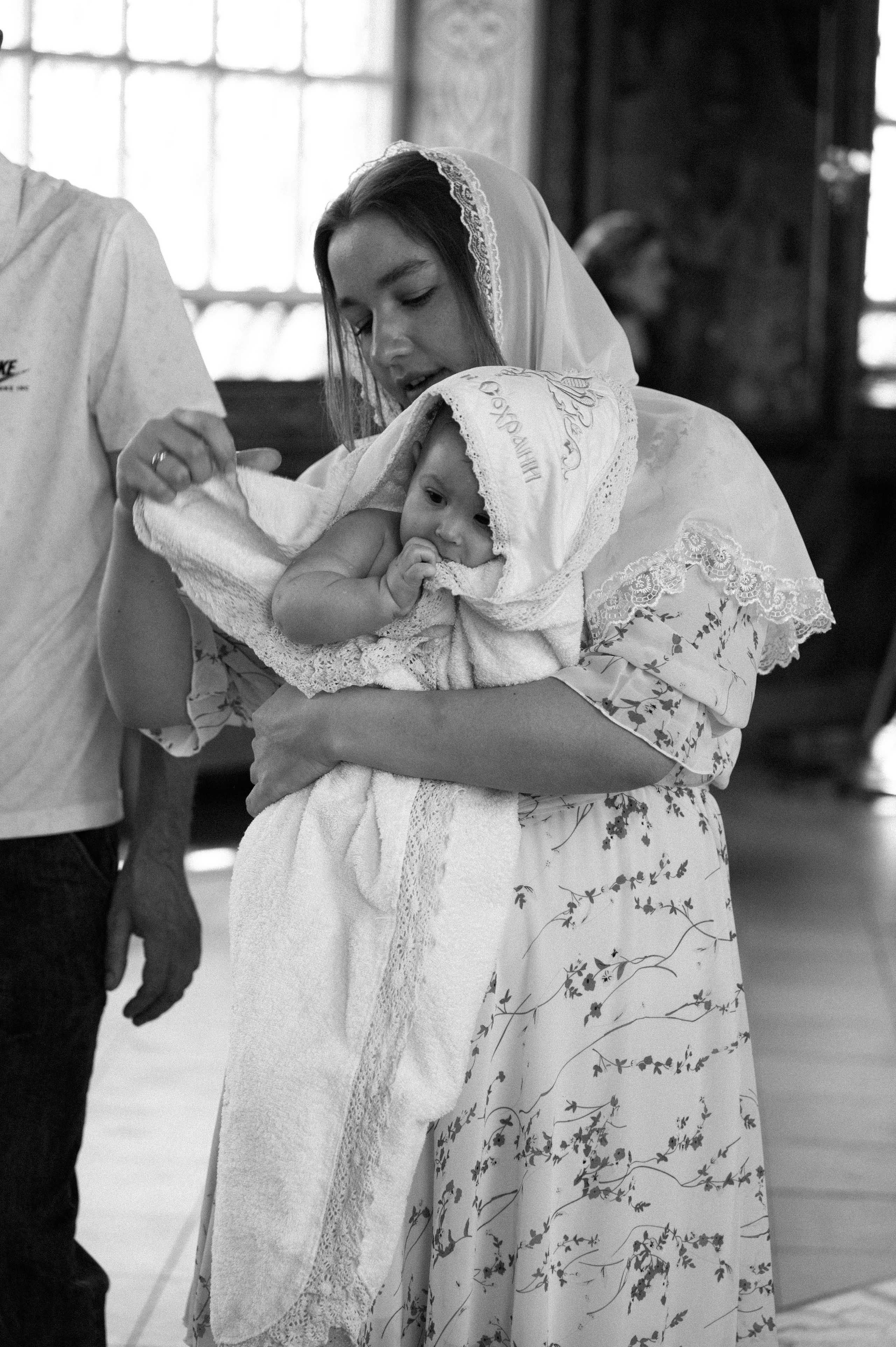 Таинство Крещения Дарьи (Храм Преполовения Пятидесятницы). Фотограф Ярута Оксана / Ростов-на-Дону