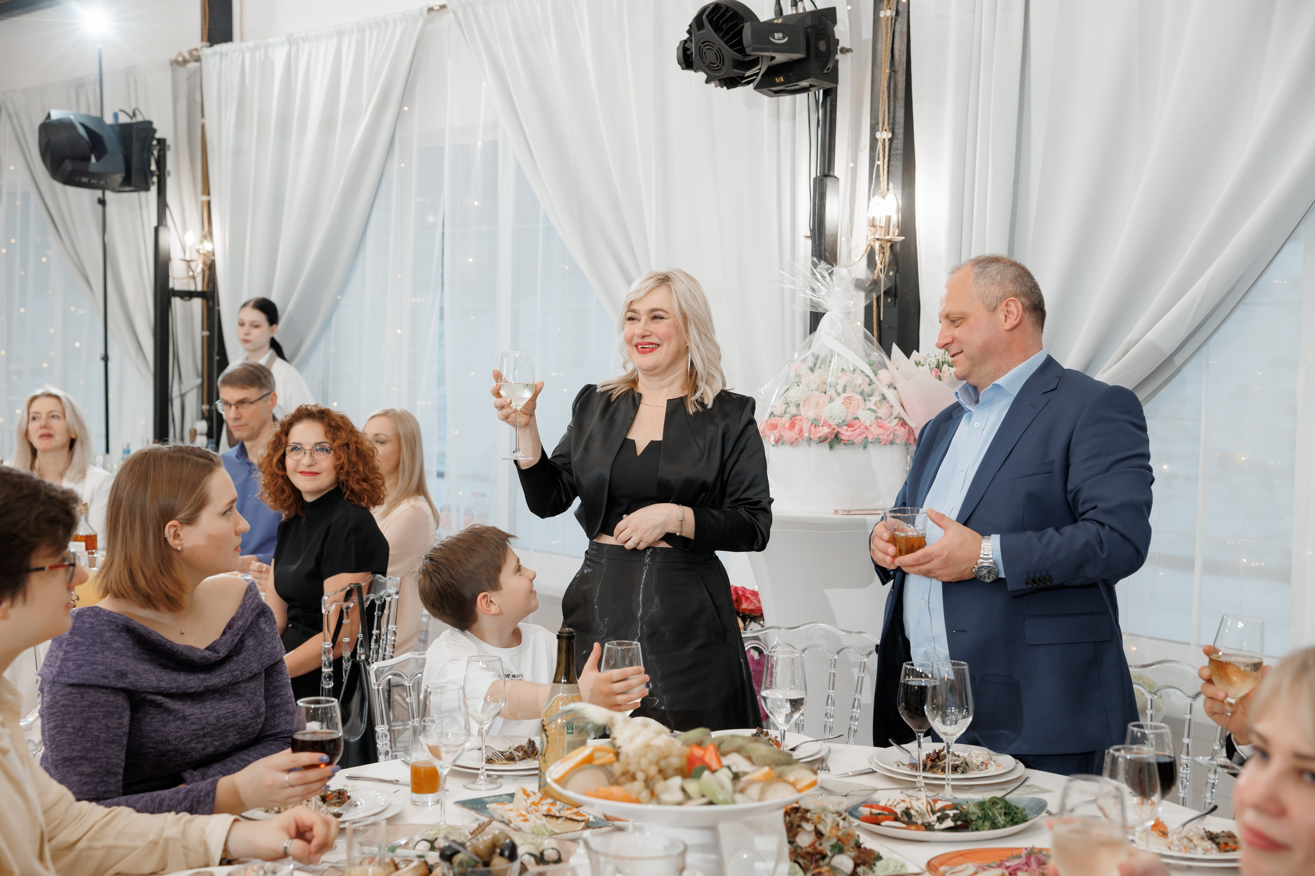 Юбилей, ресторан «Барский», усадьба «Гребнево». Свадебный и репортажный фотограф (Москва, Королев и другие)