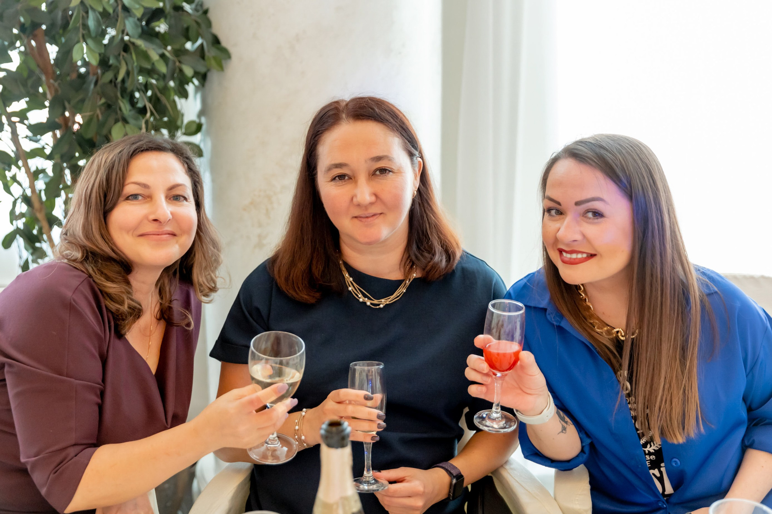 Фотосъёмка школьного выпускного в ресторане. Фотограф на праздник, корпоратив, День Рождения и Юбилей в г. Санкт-Петербурге Алексей Анкушев