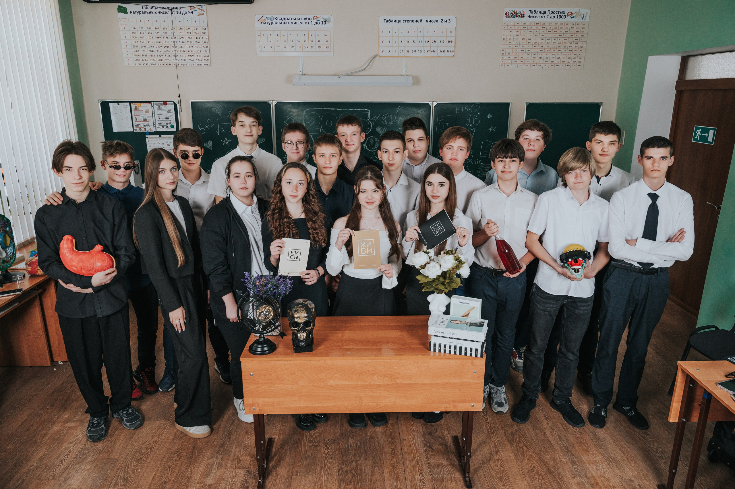 В школе. Выпускные альбомы и Школьный фотограф в Алексеевке, Бирюче, Красном