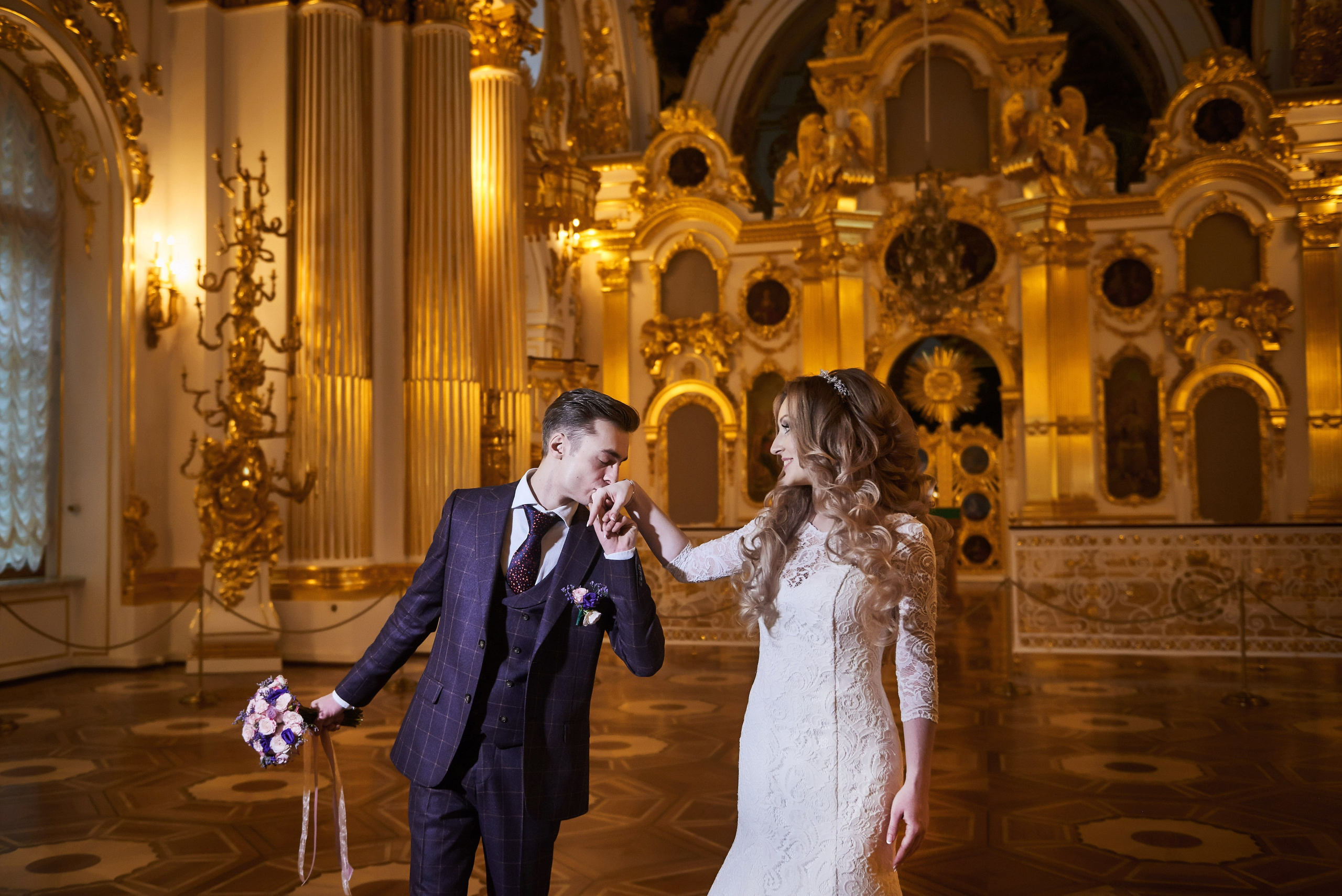 Илона и Андрей (фотосессия в ночном Эрмитаже). Портретный, семейный и свадебный фотограф в Санкт-Петербурге и в Пушкине Ширяев Денис