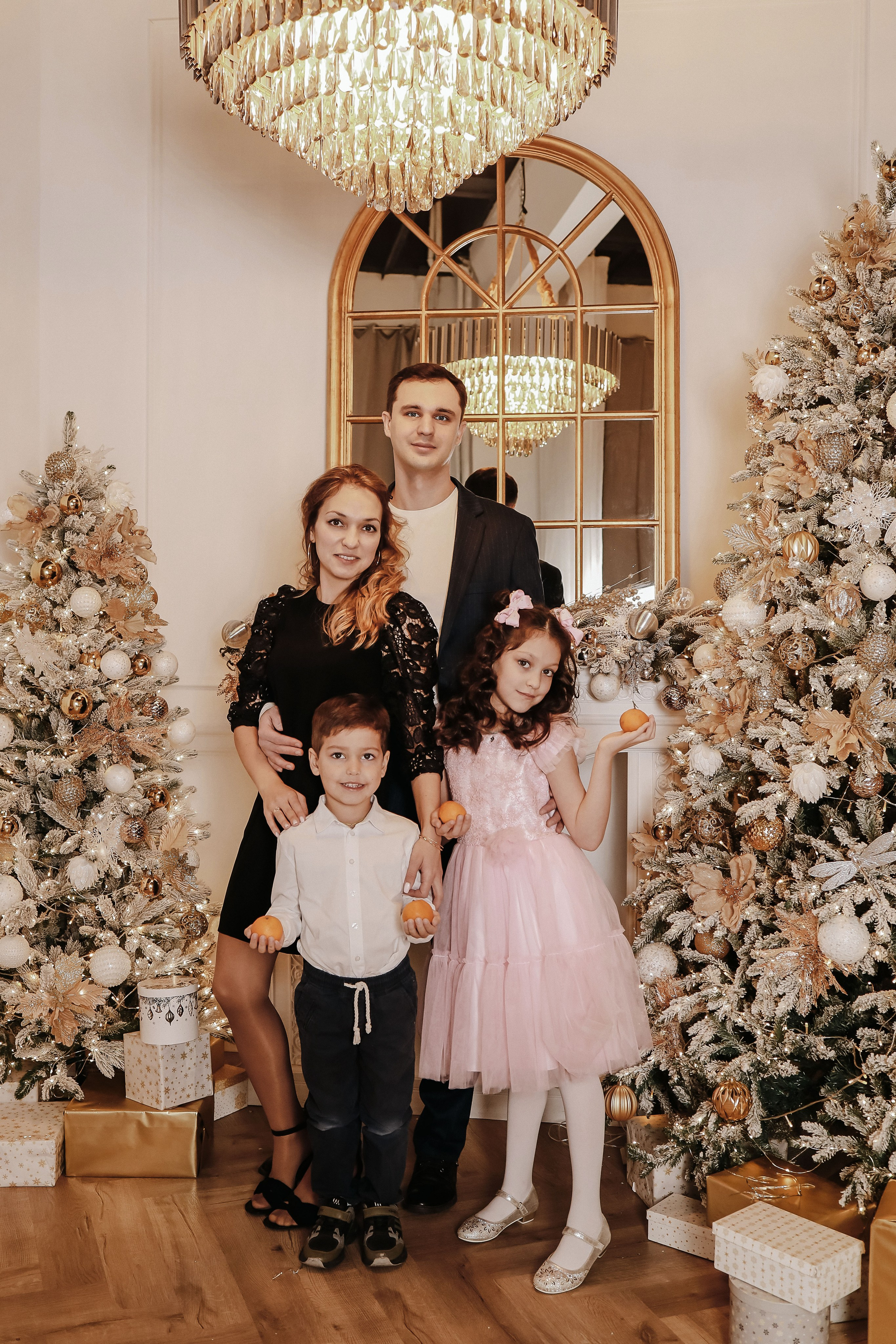 Семейная фотосессия в студии Blanca. Иванова Ирина Свадебный и семейный фотограф г. Уфа