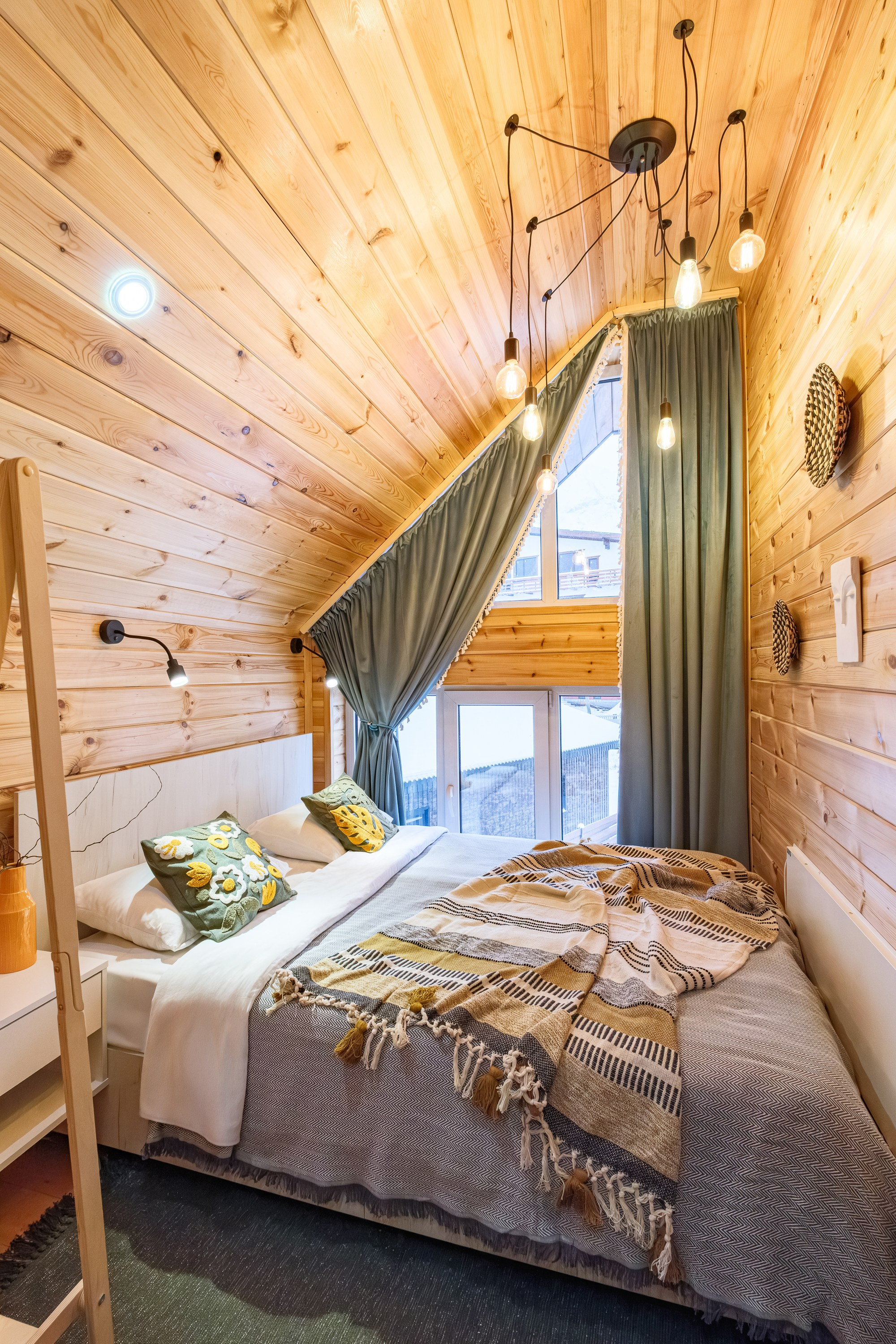 Коттеджи «Rest Time» Терскол. Фотограф на Эльбрусе • Роман Шатхин