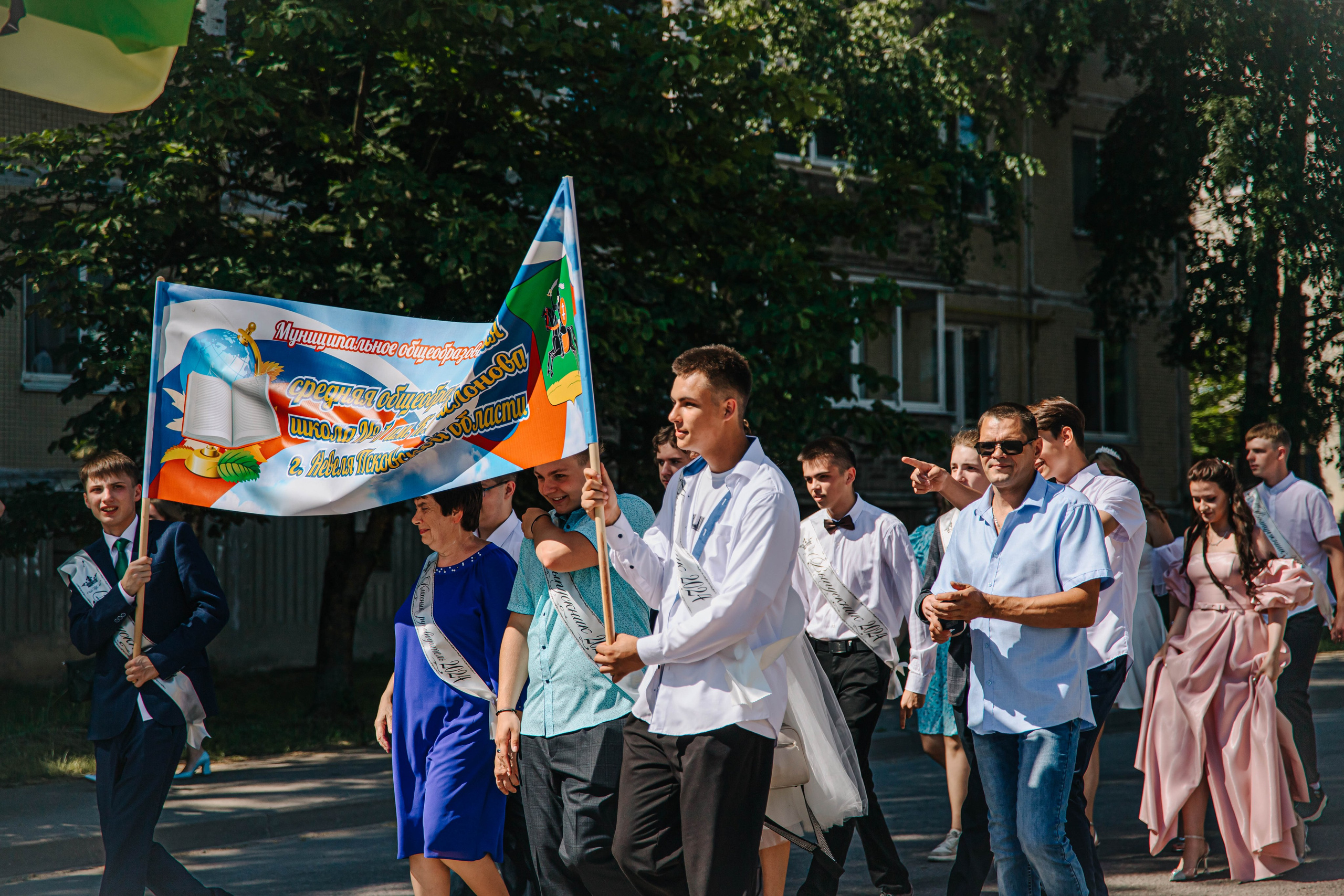 Выпускной 11 классов 2024 Невель. Фотограф Дарья Маташкова