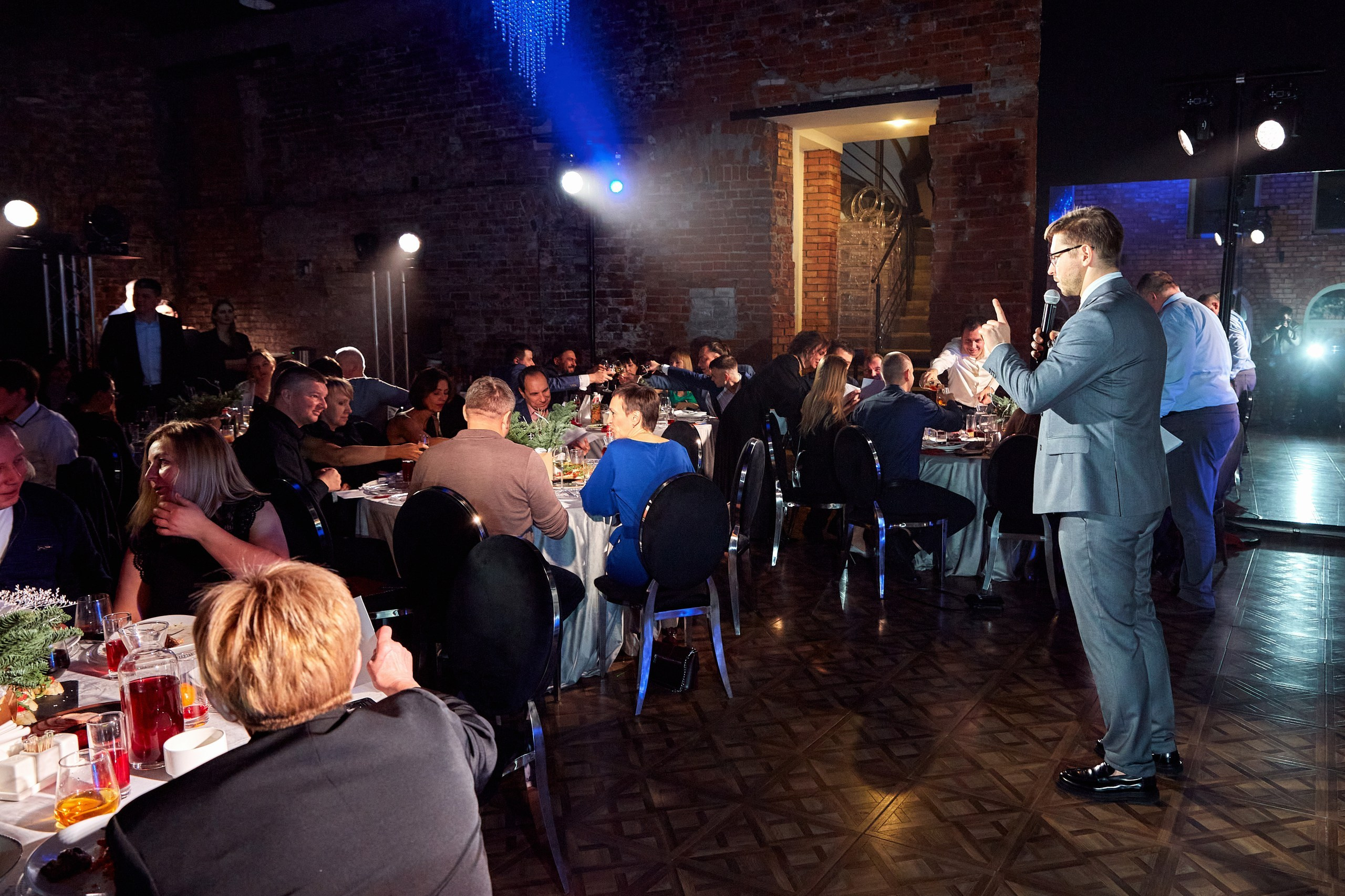 Компания Clarity / Пространство HIDE. Антон Артюшин, портретный фотограф. Москва