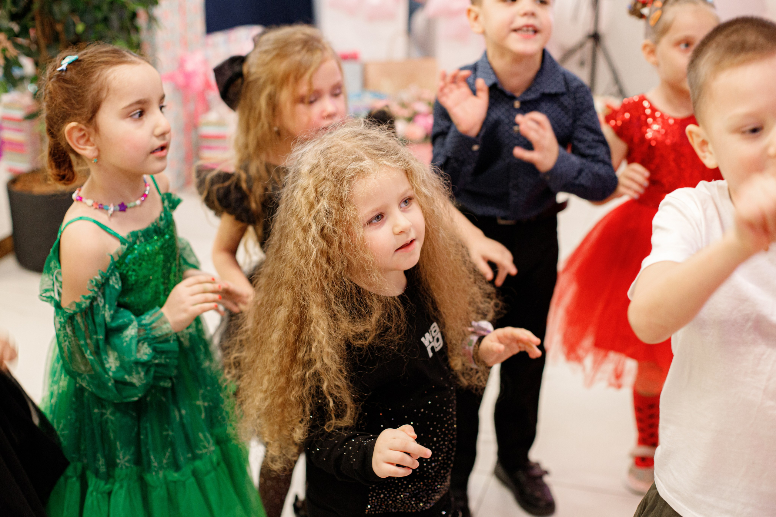 ASIA'S BIRTHDAY PARTY. Photokarish