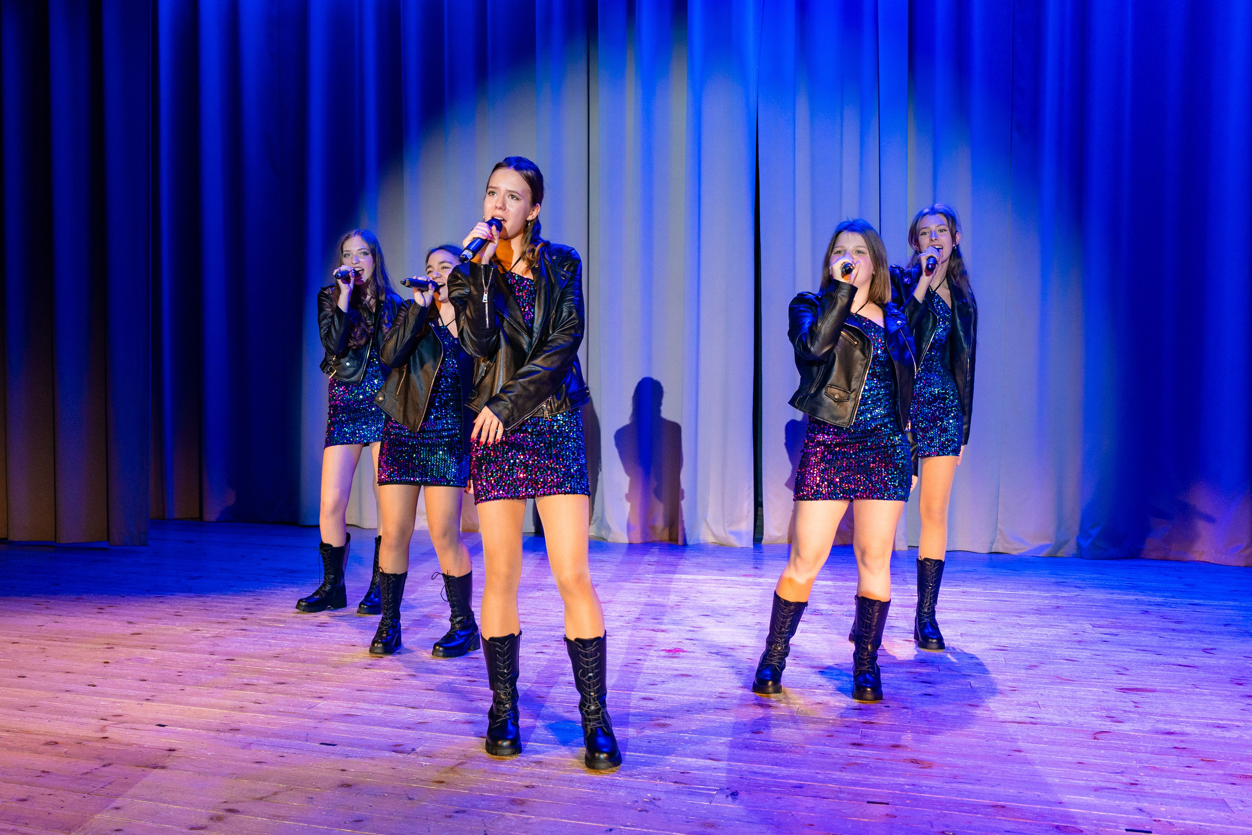 Концерт ДК Буривестник. Фотограф Никита Комаров