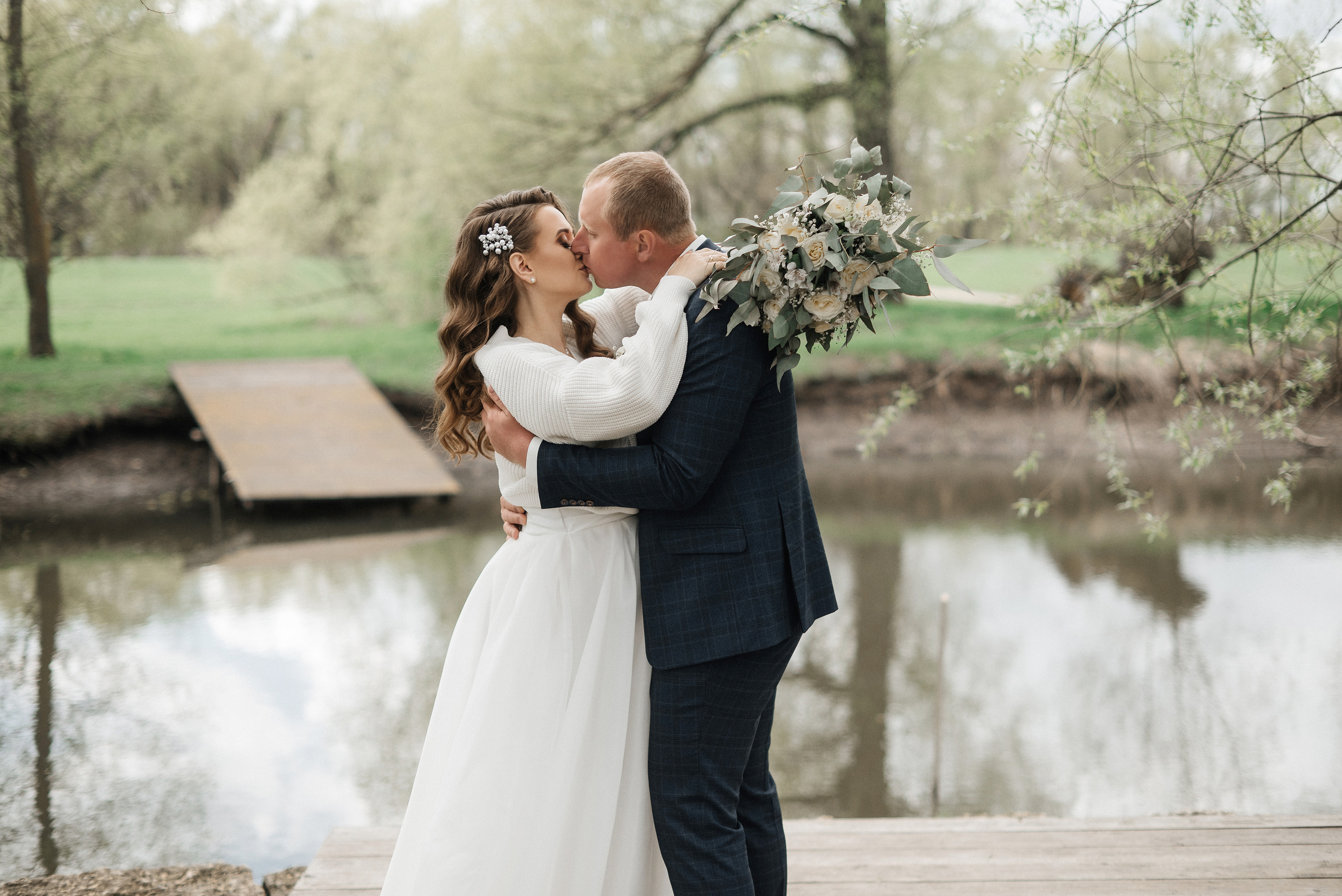 Лена и Серёжа (утро и прогулка в Скорняково). Свадебный и портретный фотограф в Липецке Юлия Свит
