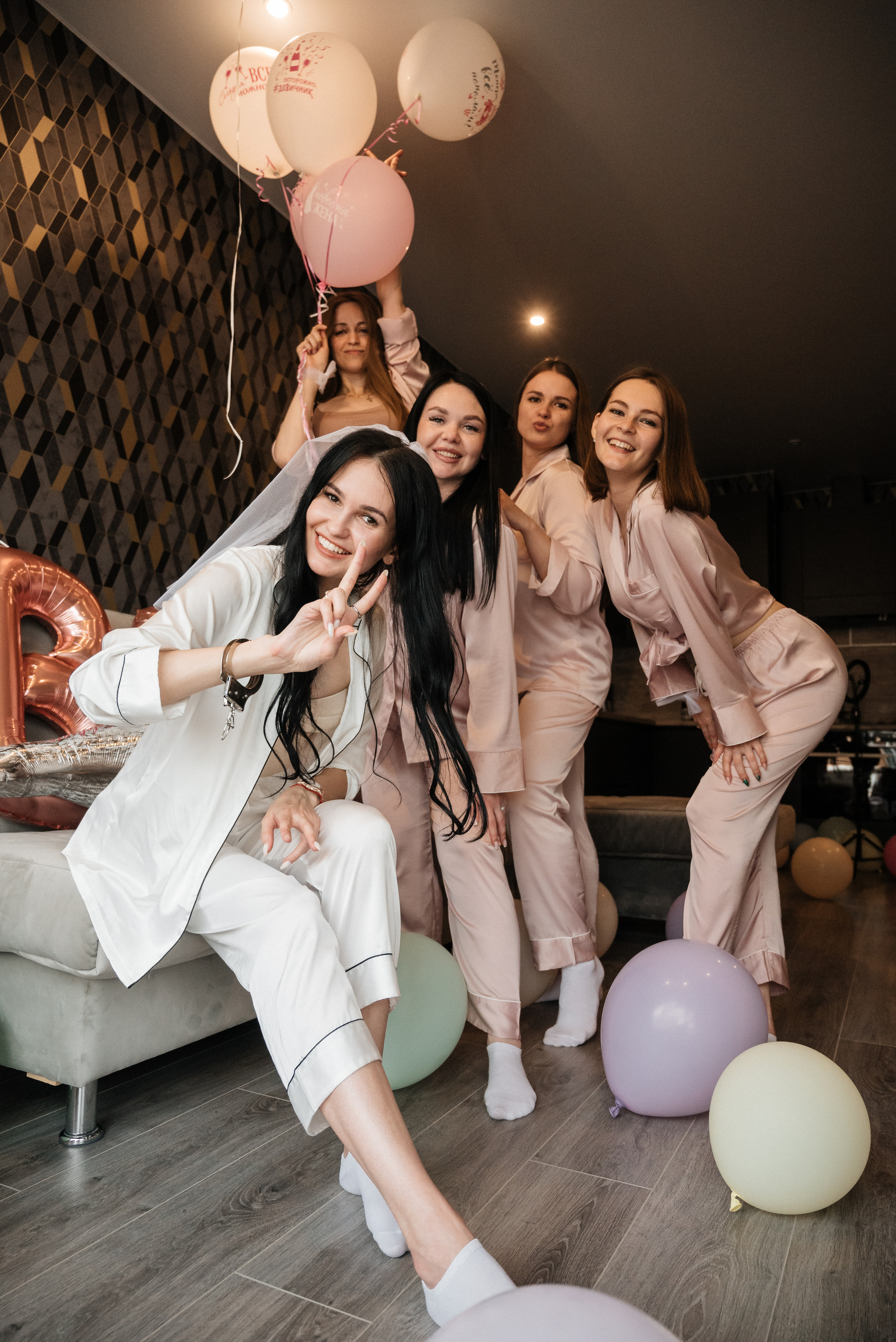 Девичник Юли. Свадебный и портретный фотограф в Липецке Юлия Свит