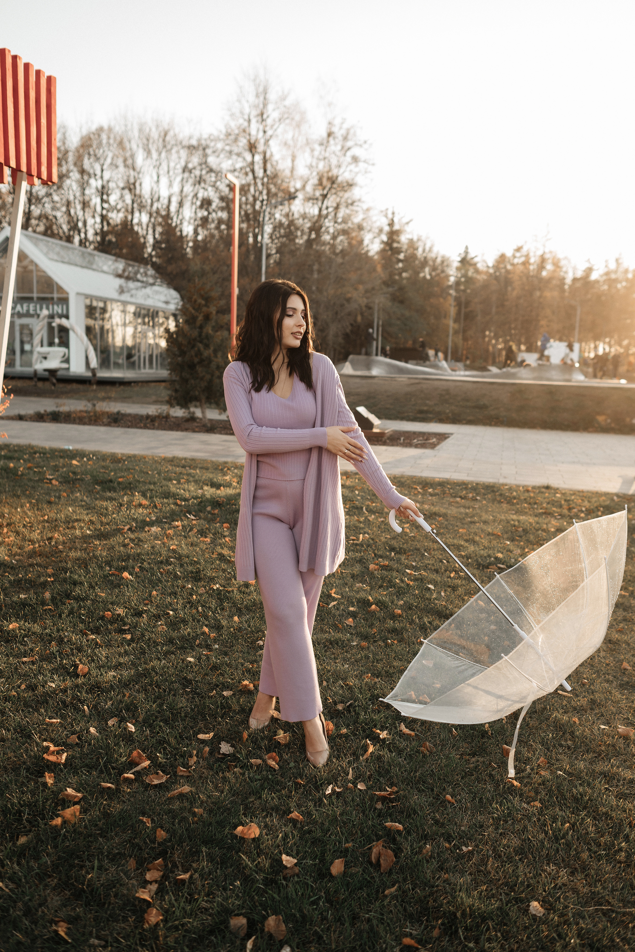 Яркая Ксюша в парке осенью. Свадебный и портретный фотограф в Липецке Юлия Свит