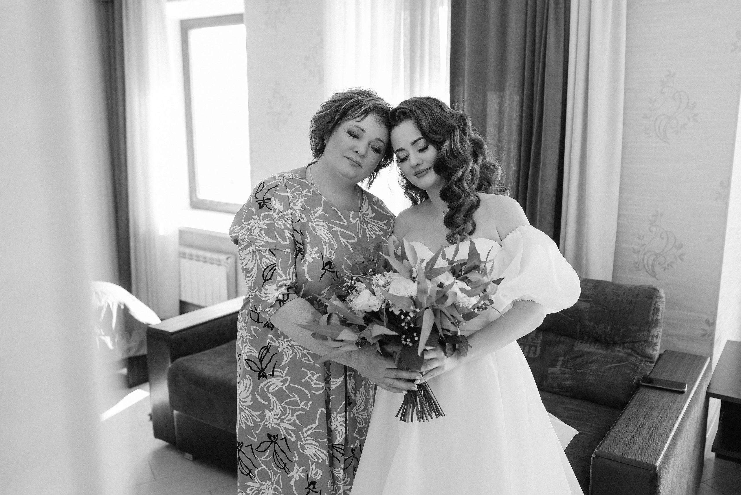 Лена и Серёжа (утро и прогулка в Скорняково). Свадебный и портретный фотограф в Липецке Юлия Свит