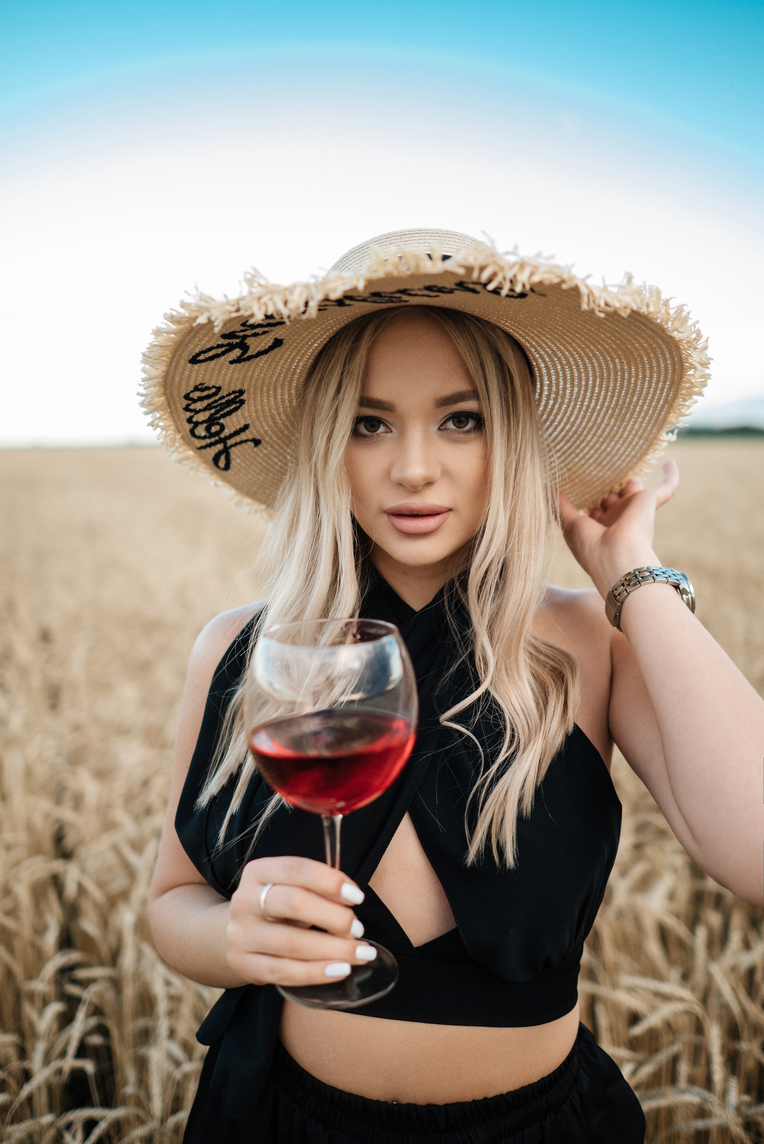 Поля в пшеничном поле. Свадебный и портретный фотограф в Липецке Юлия Свит