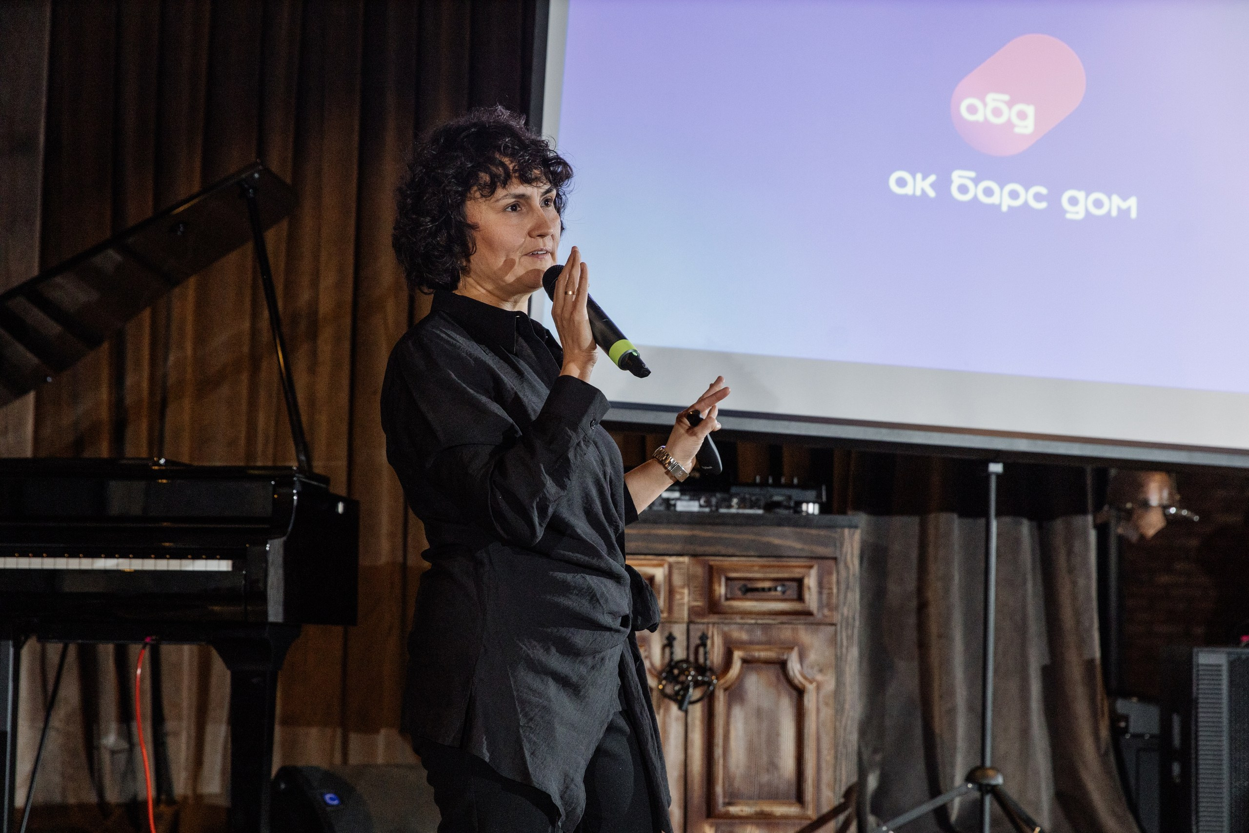 Ак Барс Дом. Свадебный фотограф в Казани, РТ, РФ Миннуллин Динар