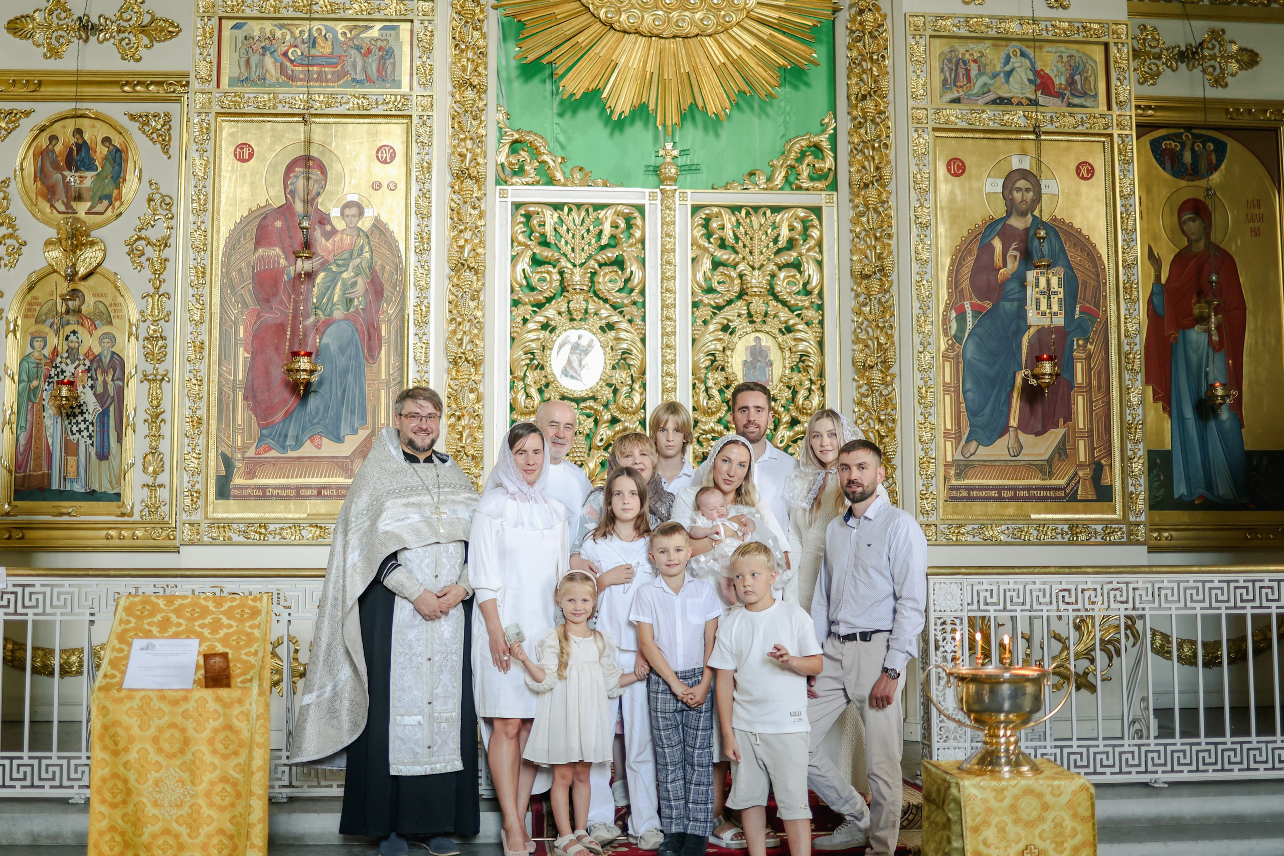 Крещение Софии. Репортажный и портретный фотограф в Санктпетербурге. Видиосъемка мероприятий в Санкт-Петербурге