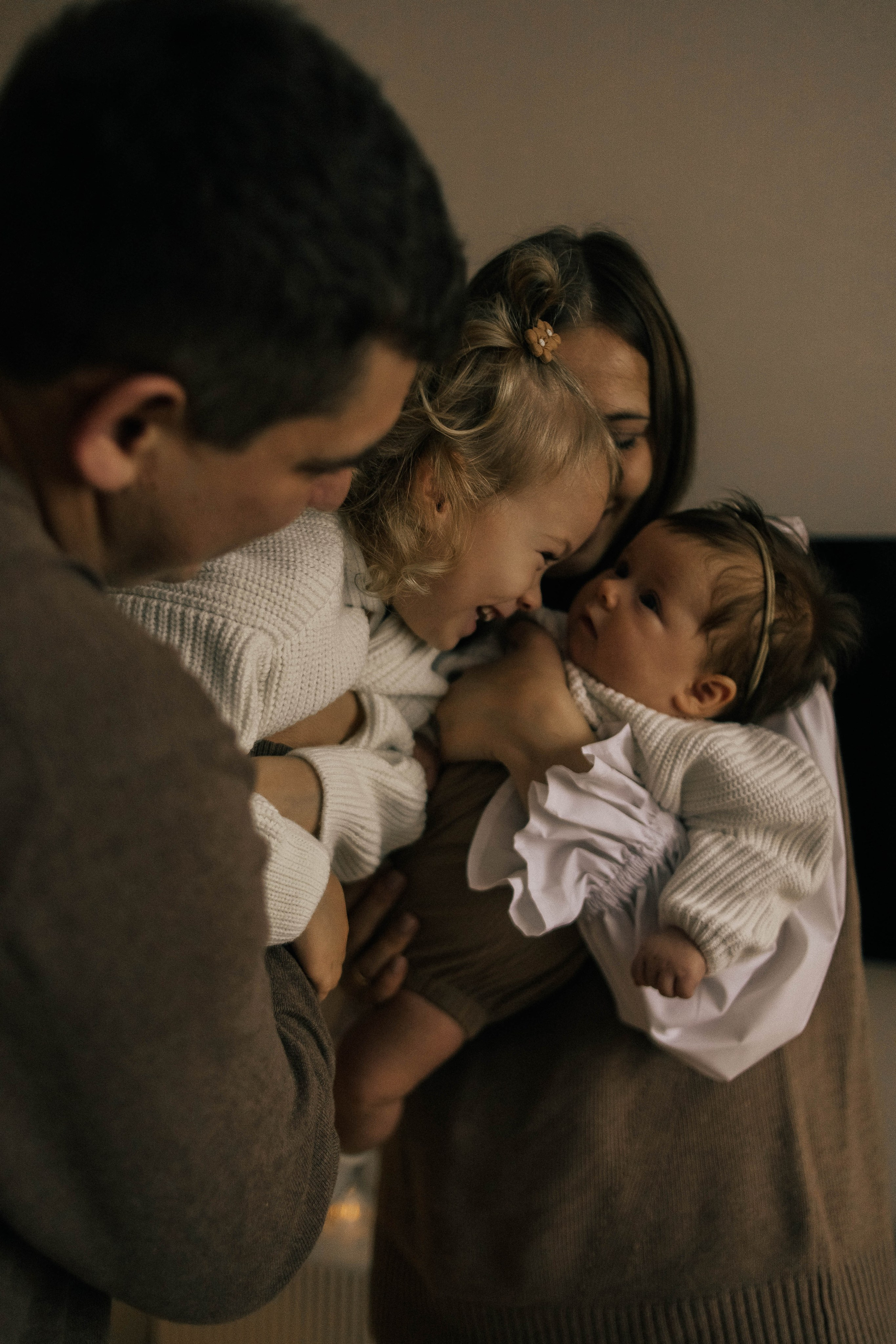 Анастасия, Андрей, Ариша и Анюта. Главная