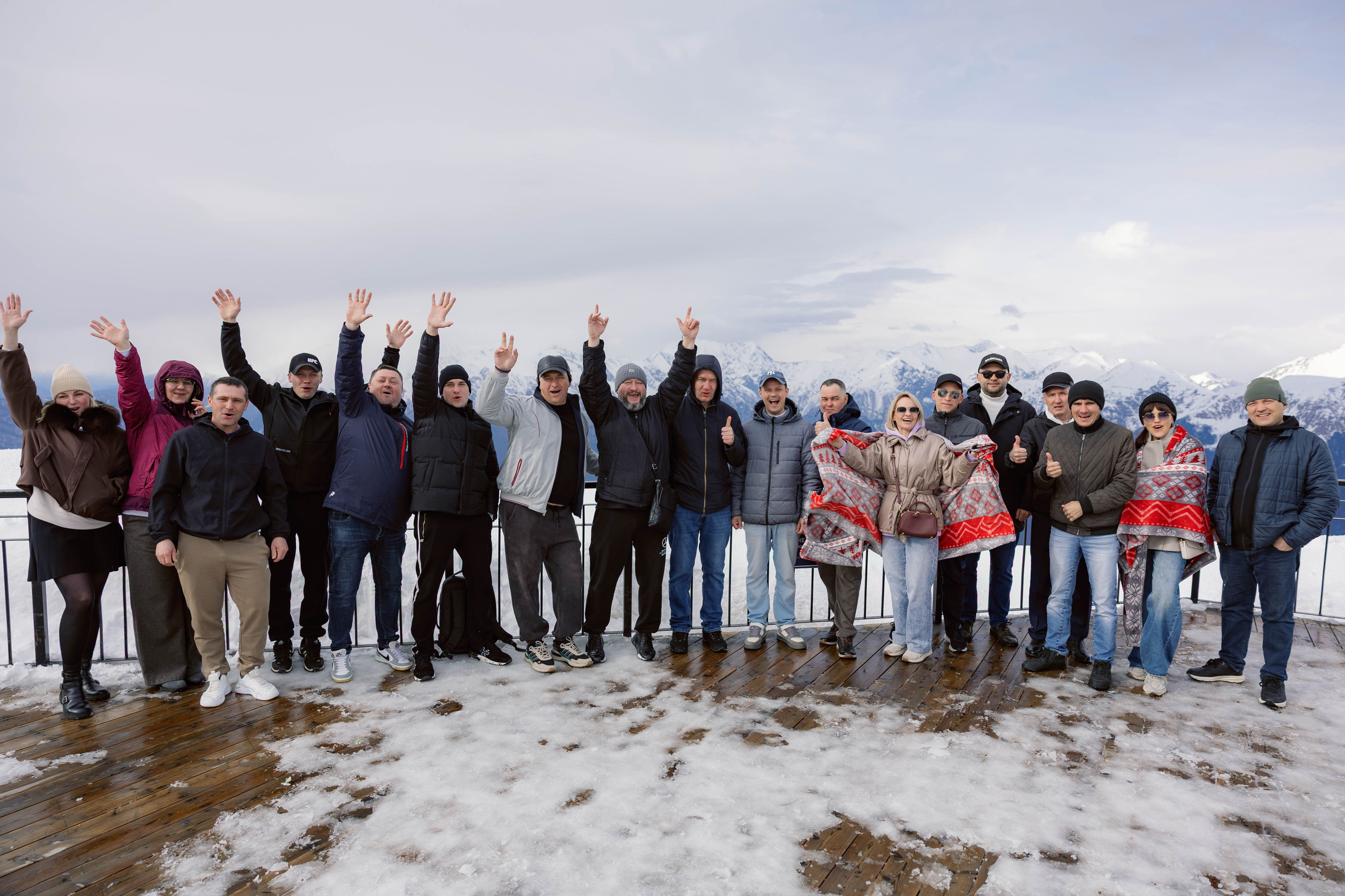 Конференция и ужи. Кормовит. Роза хутор. Фотограф Юсова Мария