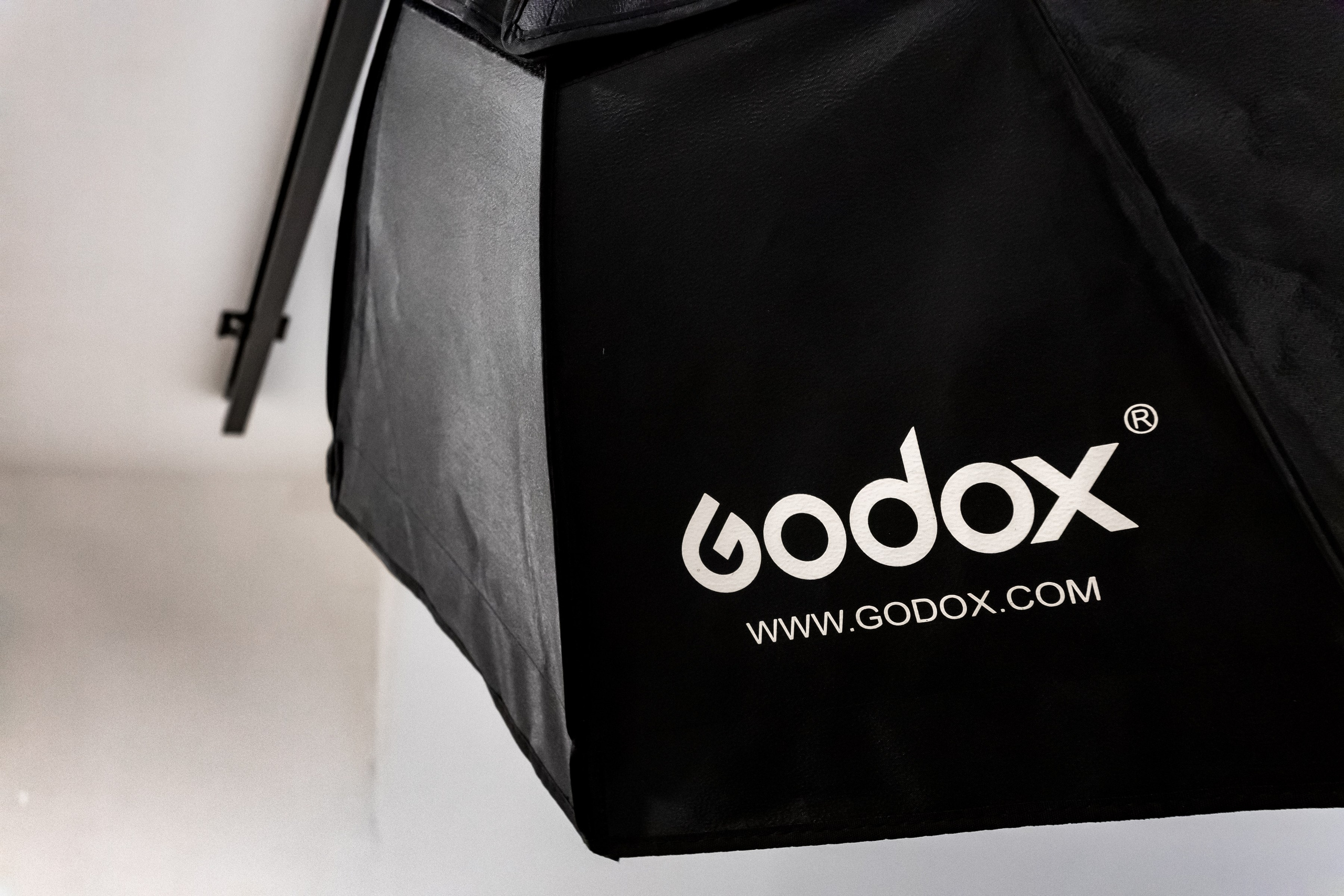 Фотостудия автопортрета Smola. Интерьеры, Контент, Портреты | Фотограф в Москве Дани Терно