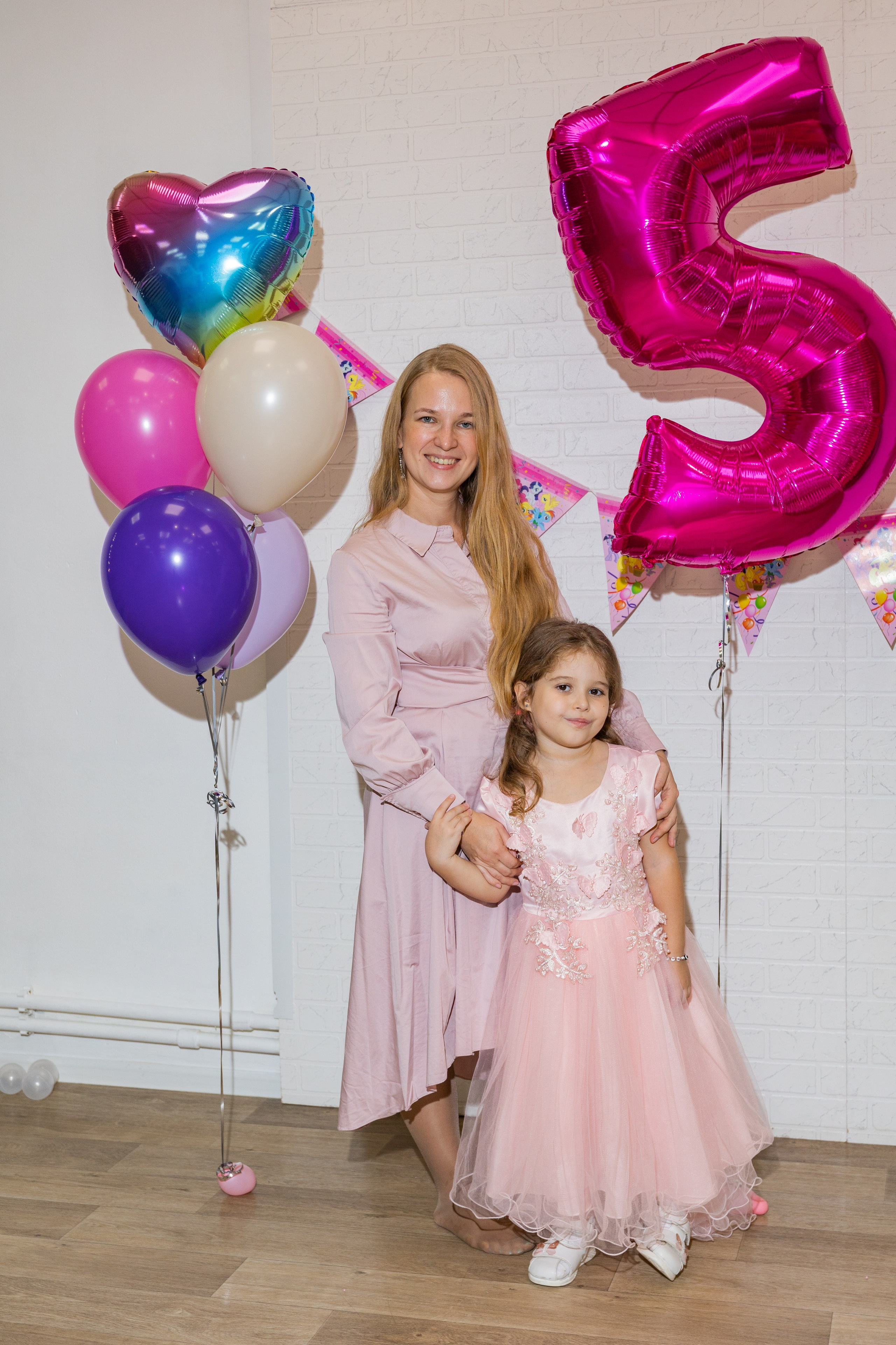 День Рождение Есении в Rabbit Holl. Выпускные альбомы во Владивостоке