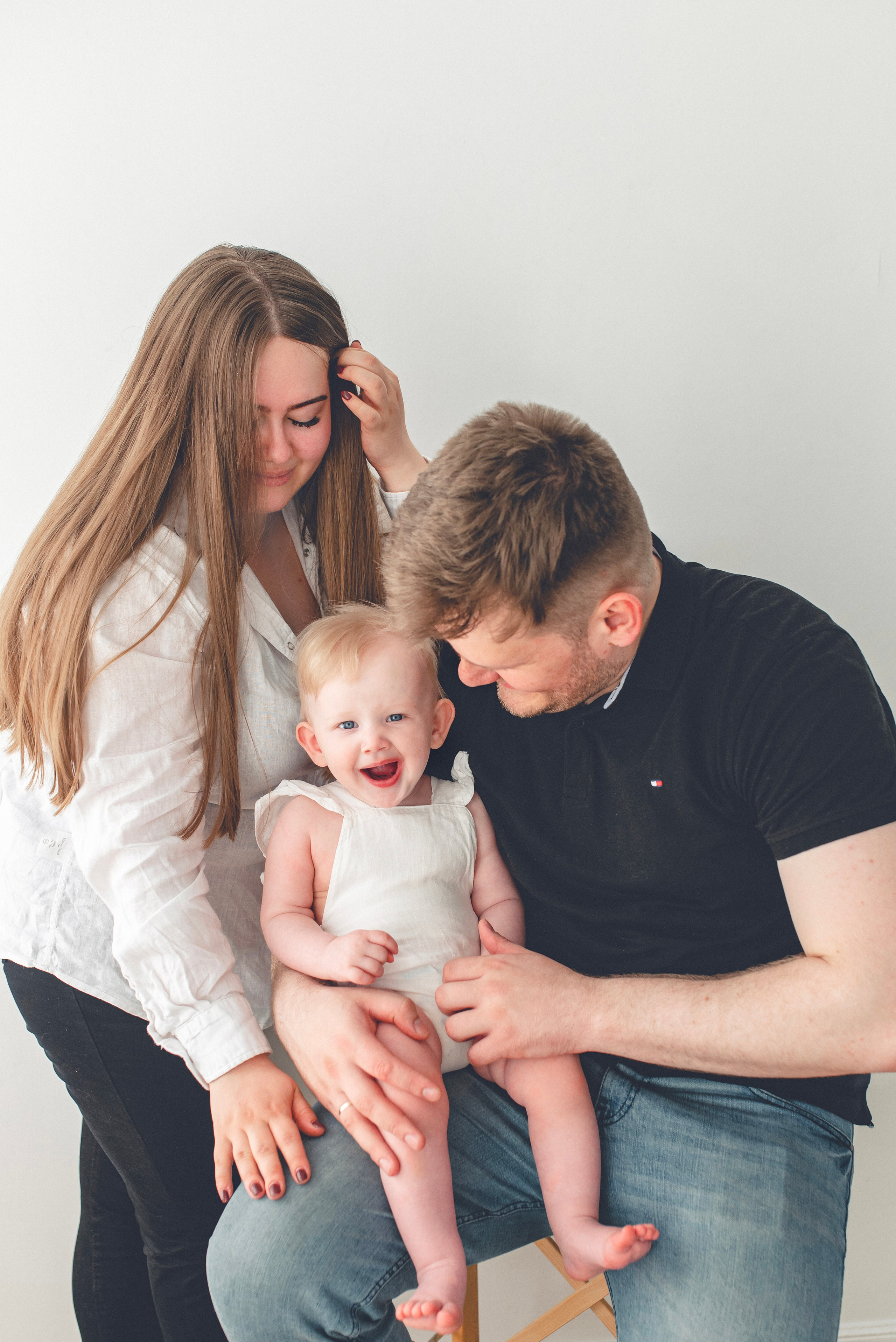 Семейная фотосессия на годик. Семейный и детский фотограф в Самара Егорова Ирина