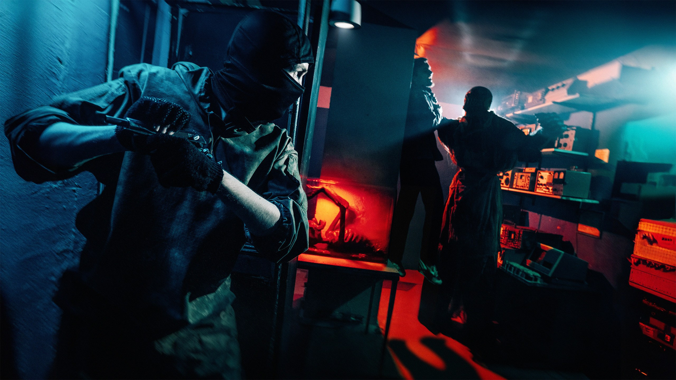 Фотосъёмка для хоррор и экшен квеста. Рекламный фотограф в Москве Алексей Тверяков