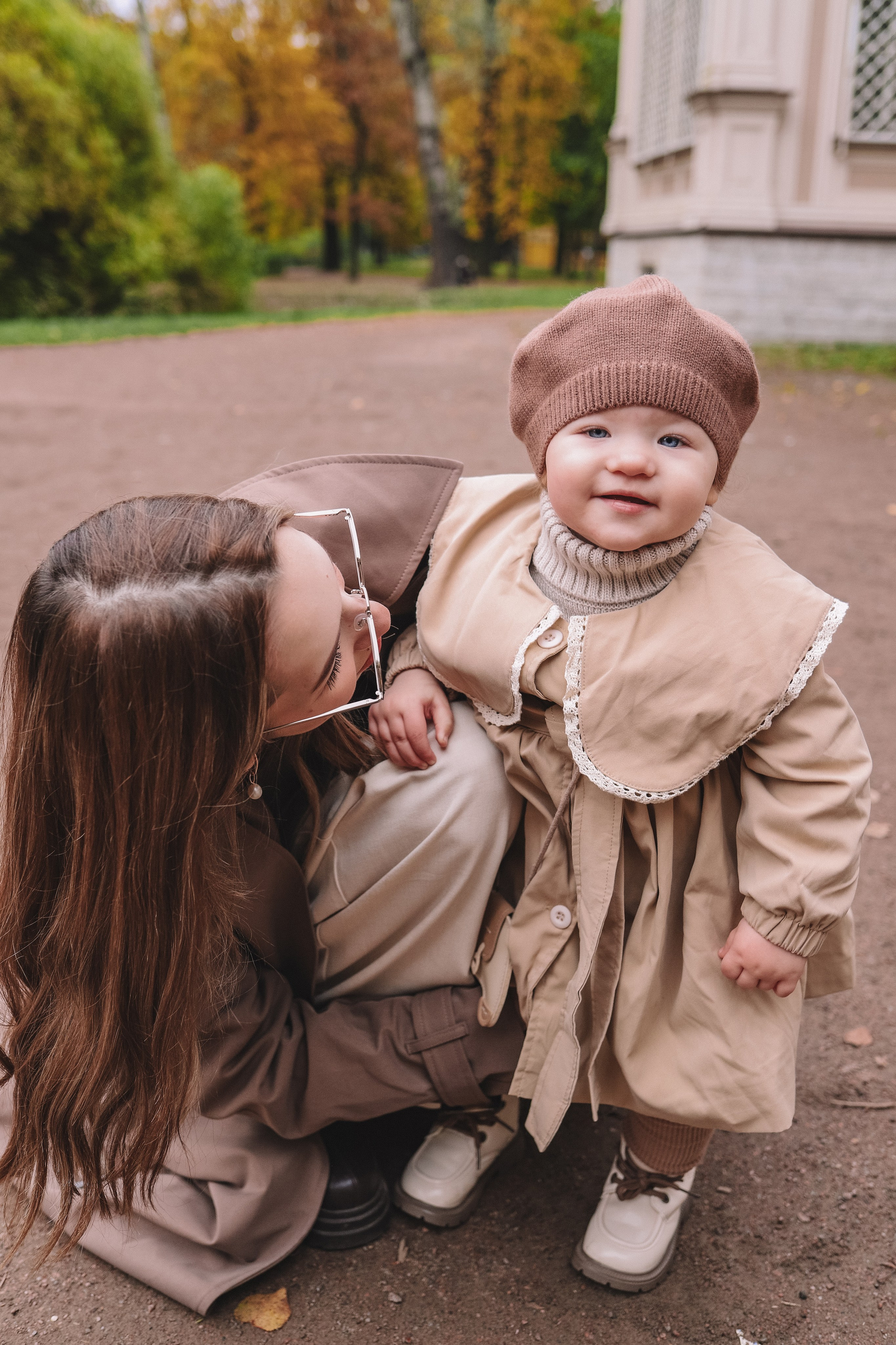 Мамы с дочками в осеннем парке. Фотограф Олеся Беляева | Санкт-Петербург и Ленобласть