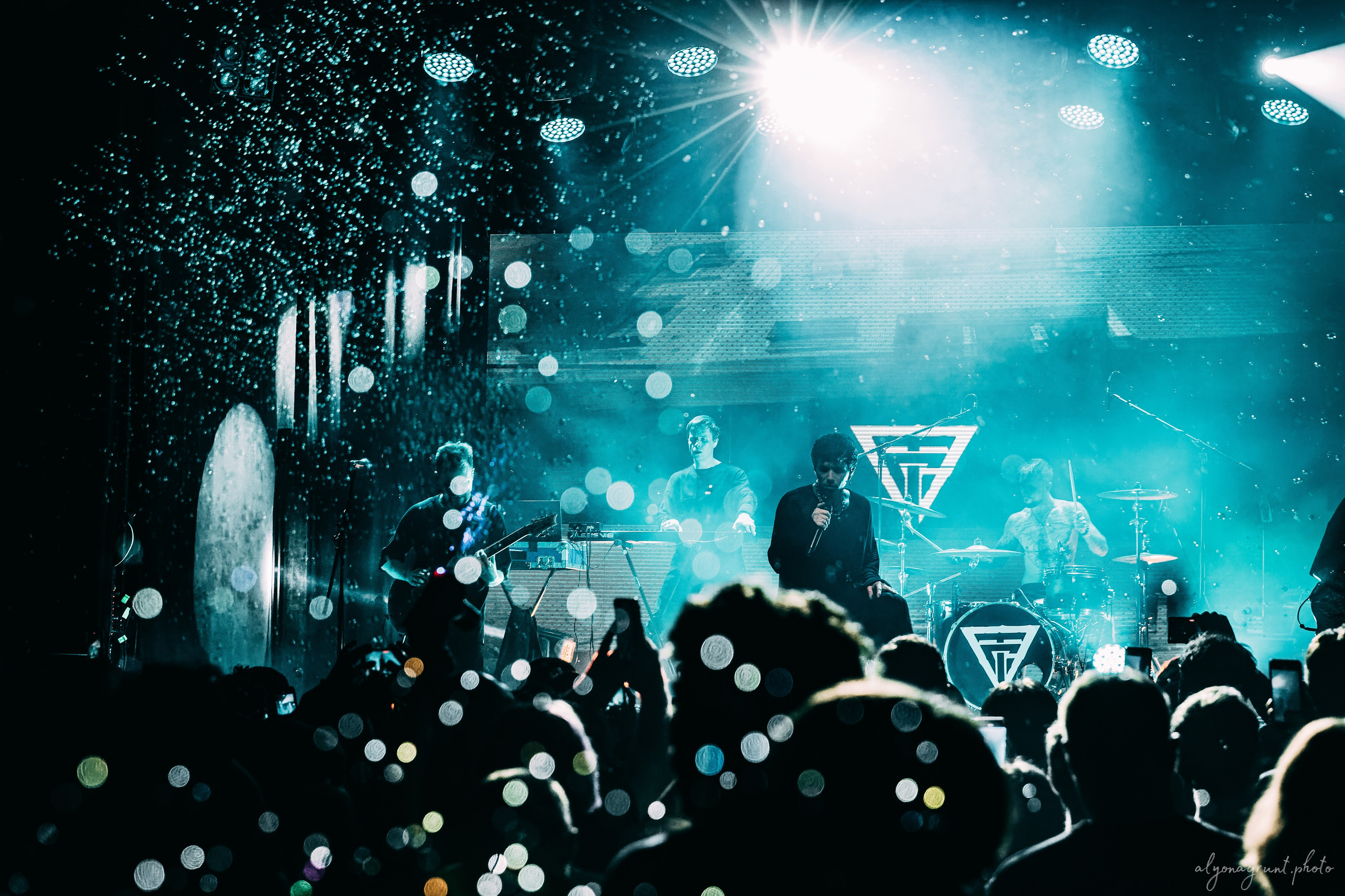 Таймсквер, фоторепортаж, СПБ, Космонавт, 14.11.2025. Алена Адрианова: фотограф в Санкт-Петербурге