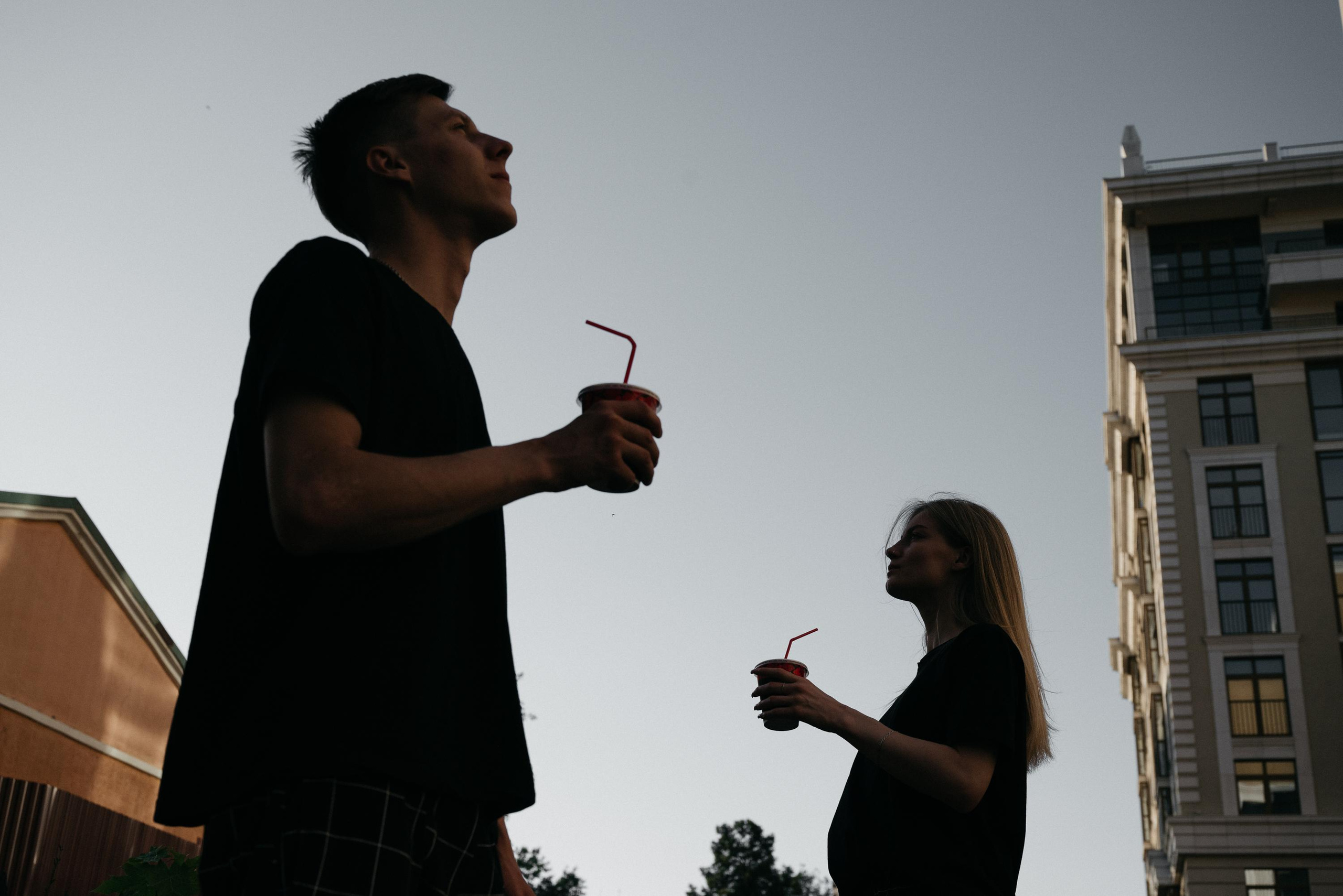 За Удмуртской Национальной Библиотекой. Свадебный фотограф Ижевск Петр Шишков