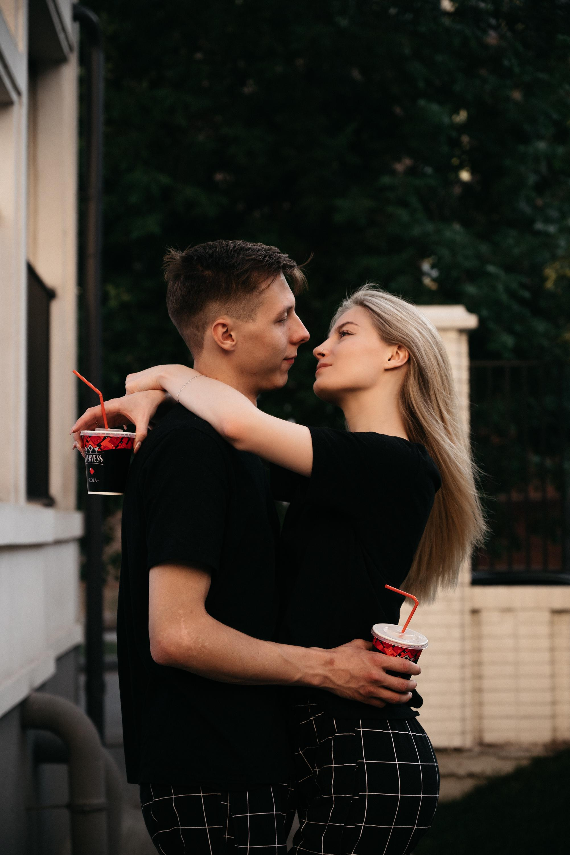 За Удмуртской Национальной Библиотекой. Свадебный фотограф Ижевск Петр Шишков