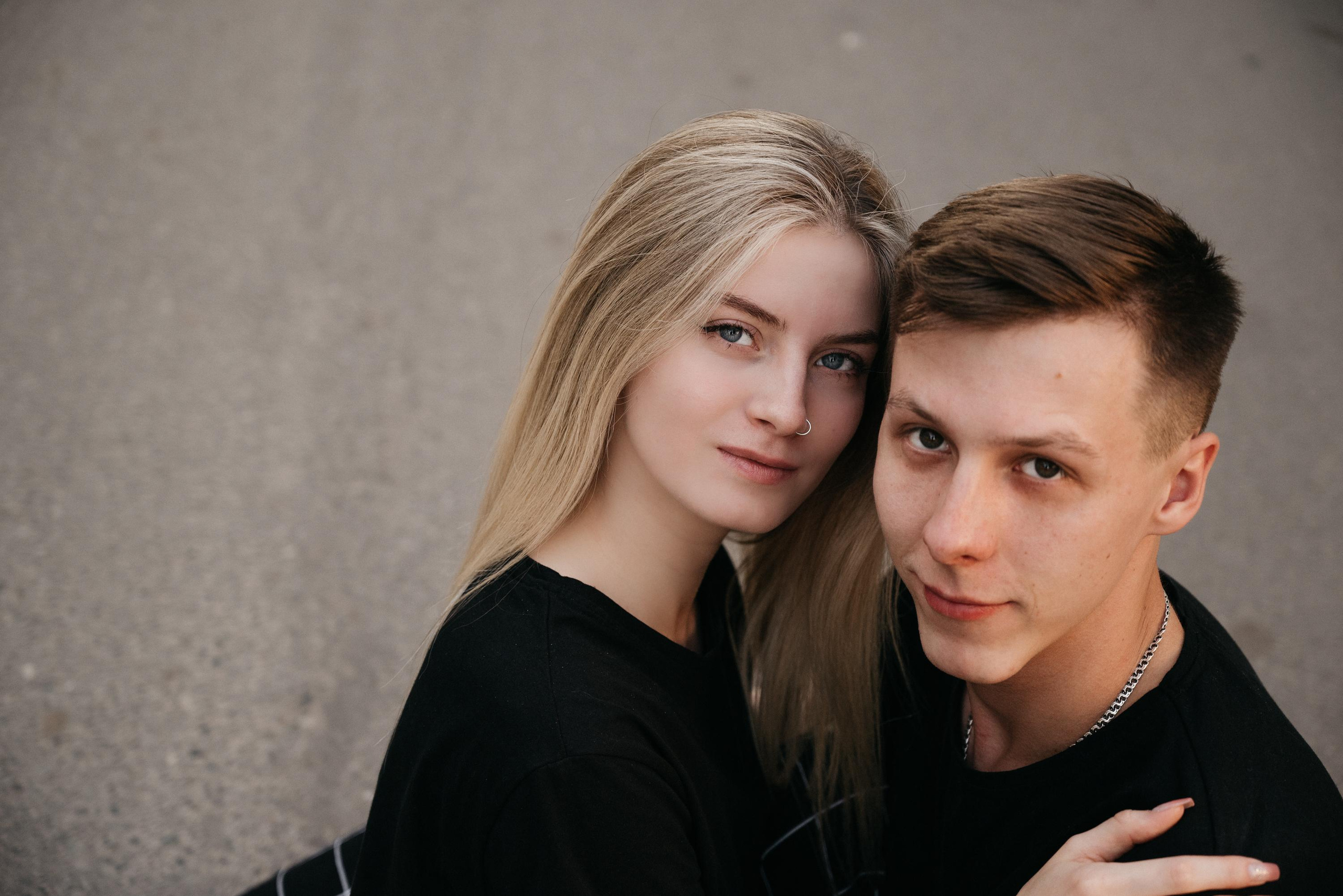 За Удмуртской Национальной Библиотекой. Свадебный фотограф Ижевск Петр Шишков