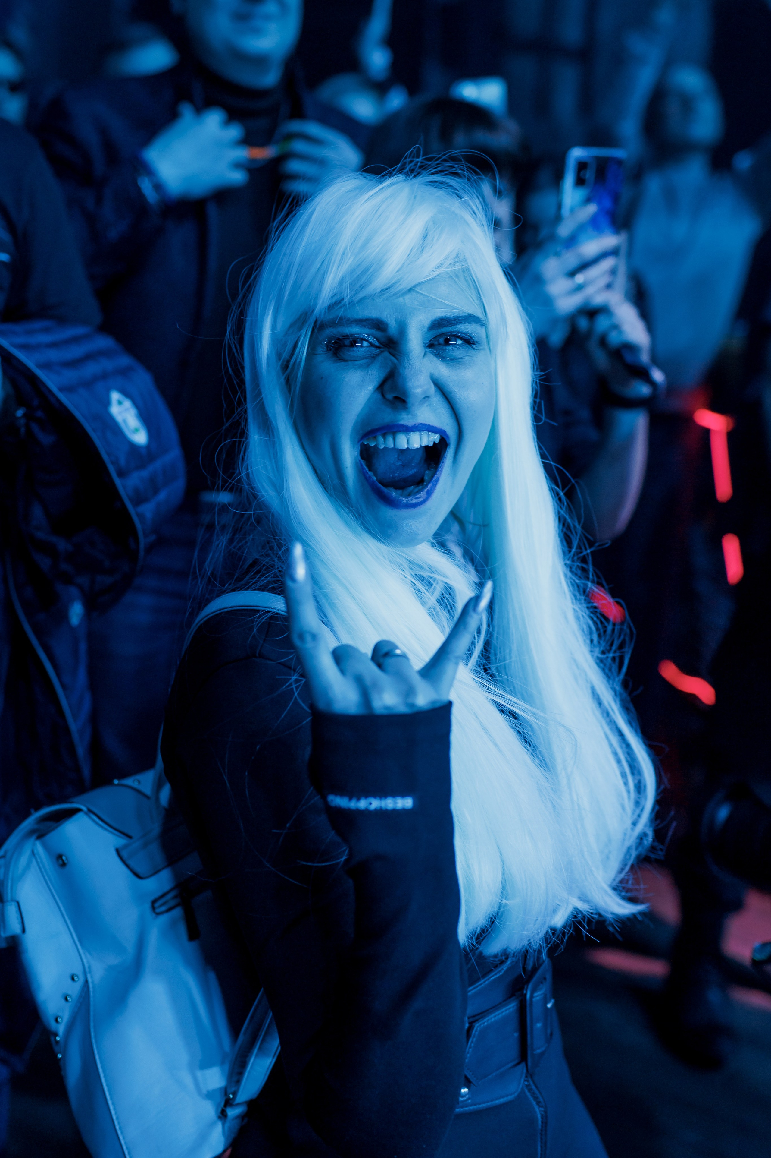 Hitech / Мутабор «Дельфин». Свадебный и семейный фотограф