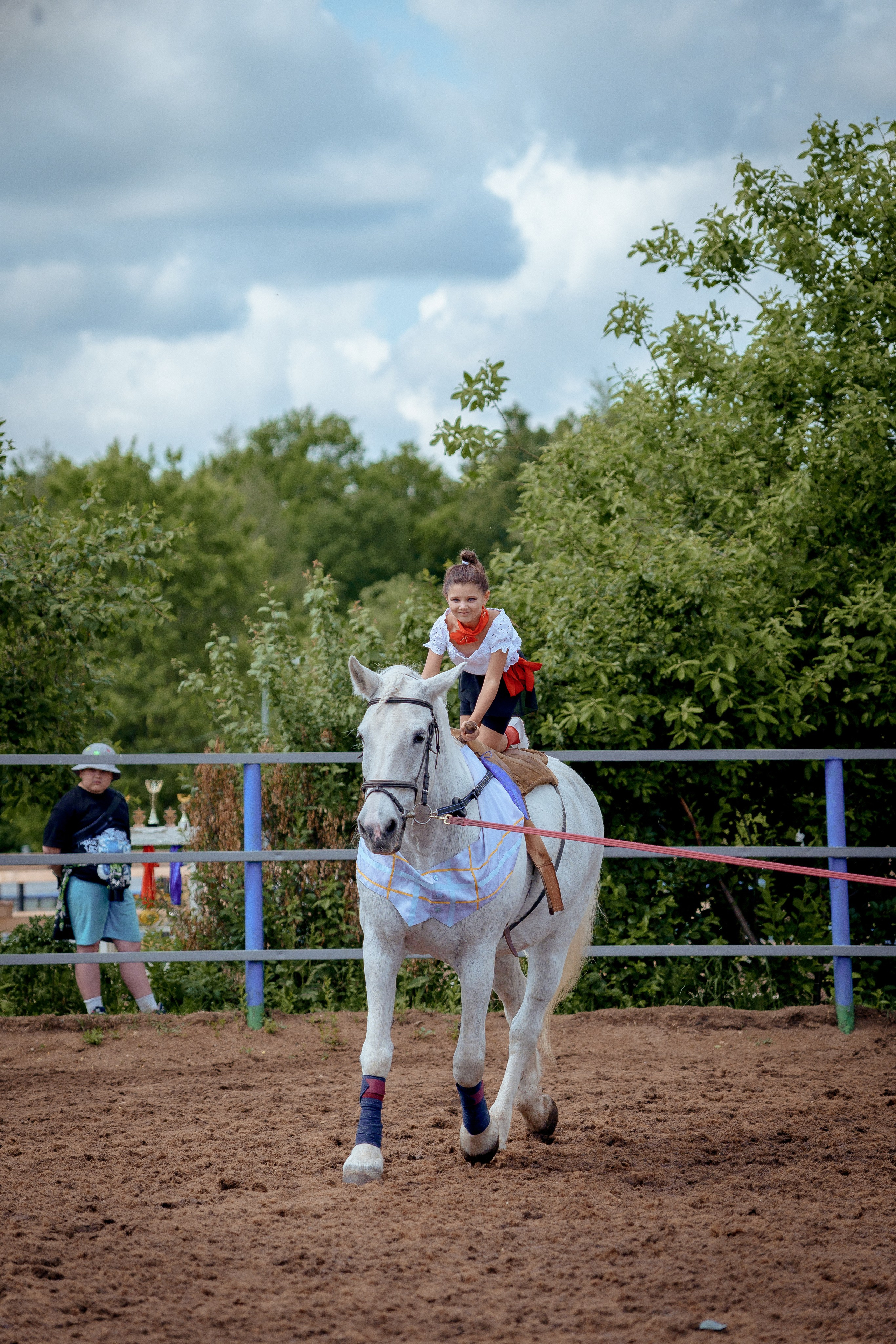 Конный клуб Горки. Портретный и семейный фотограф в Москве/Видное