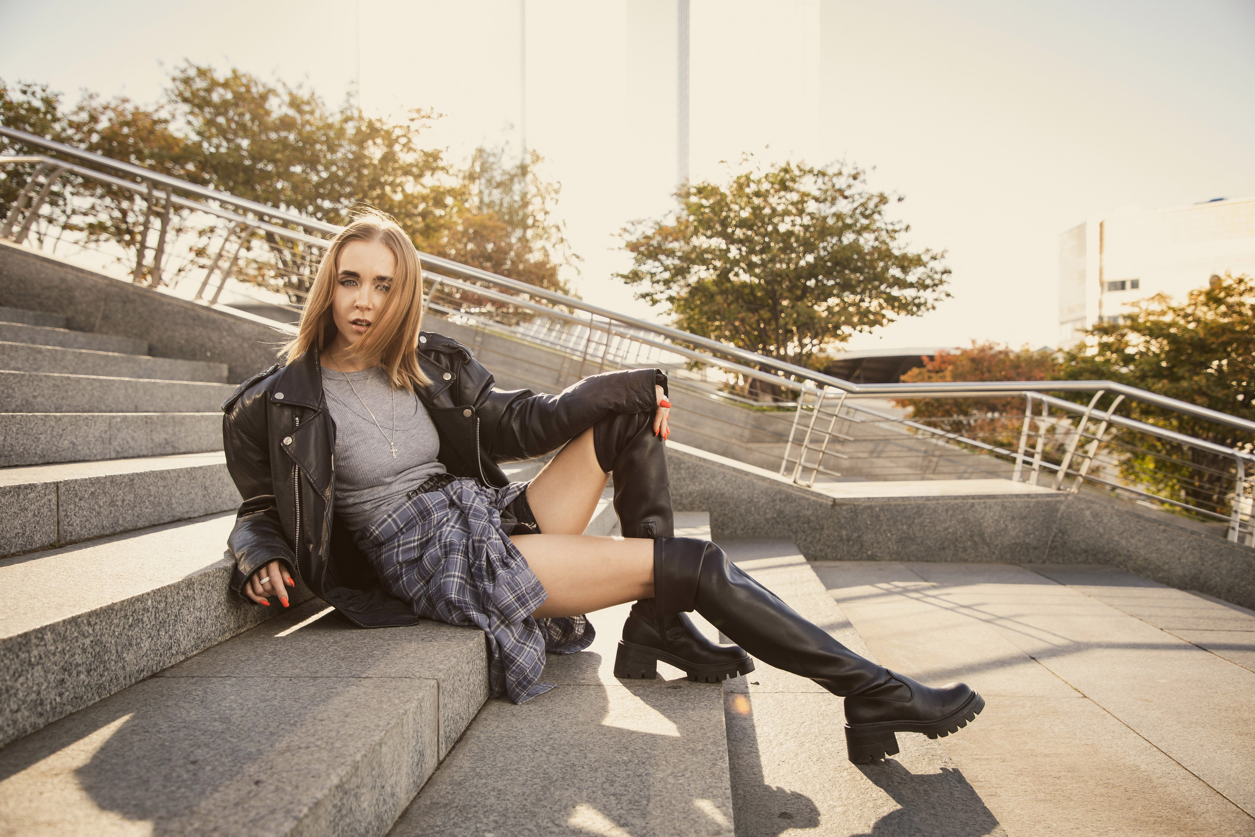 Фотосъемка для маркетплейсов с моделью в Москве и Московской области. Фотостудия в Москве LUXARTPHOTO