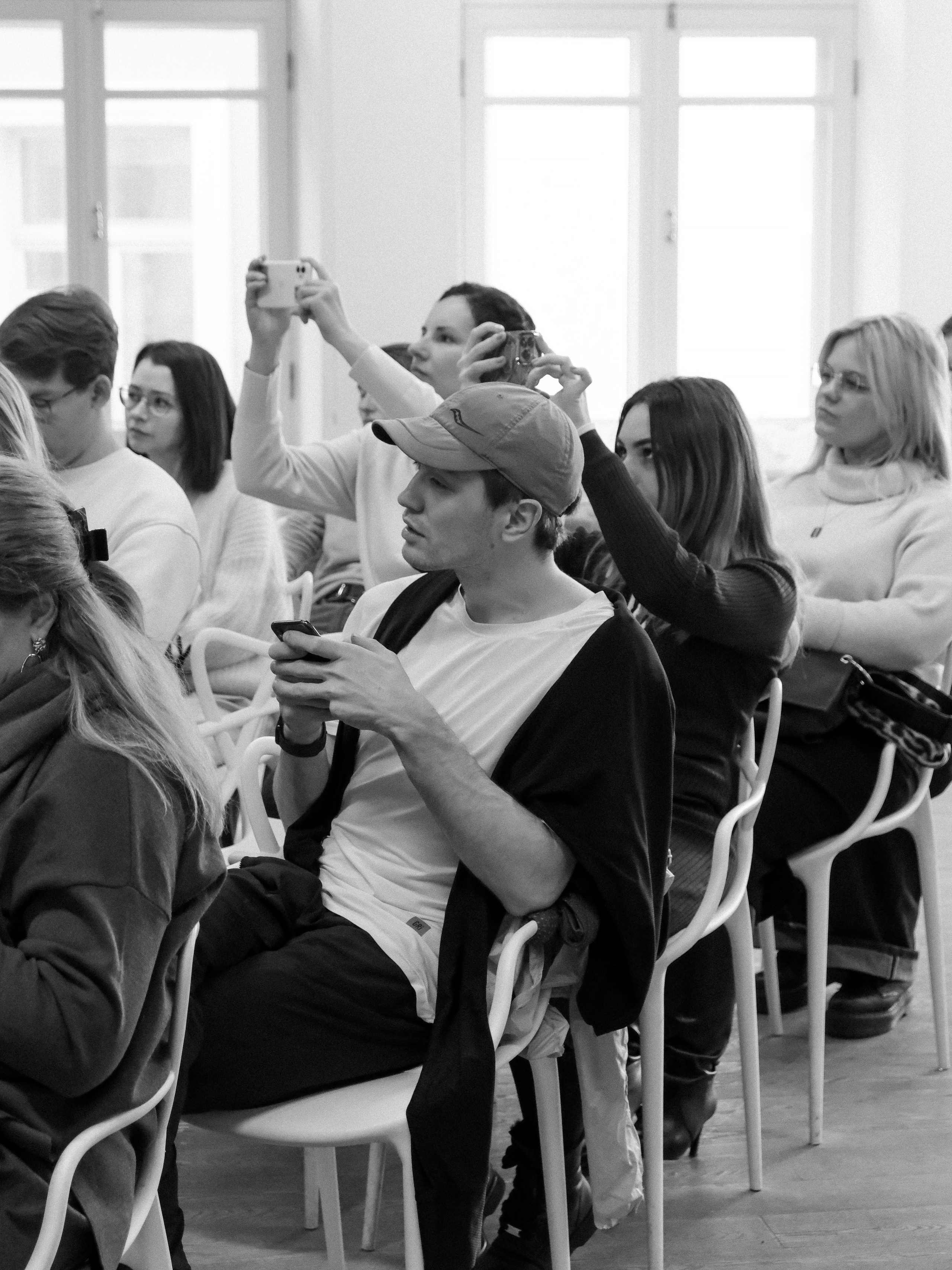 Прогулка с архитектором на диване: жилой комплекс «Садовые кварталы». Михаил Мулач | Архитектурный фотограф