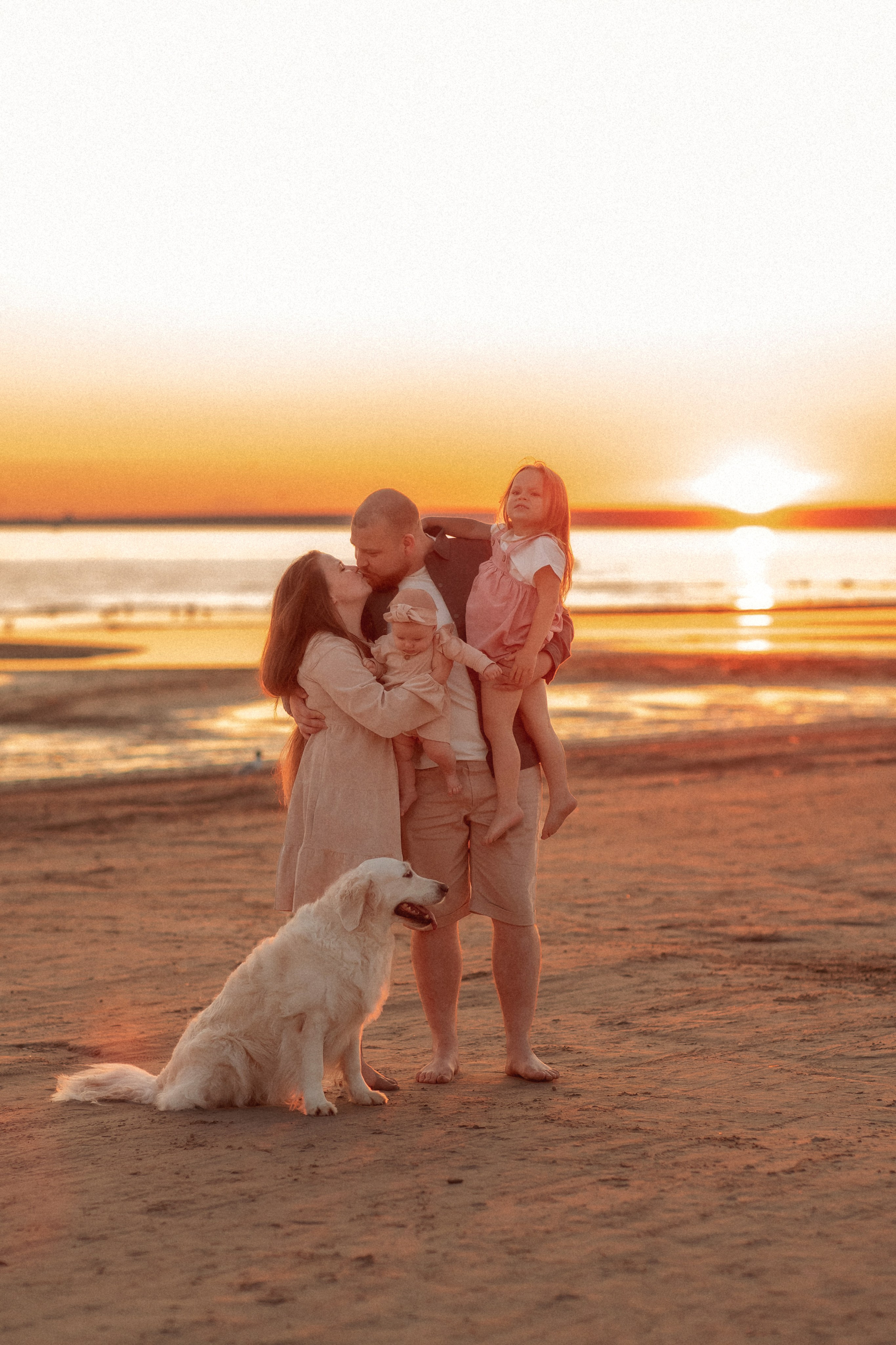 Андрей, Ксения и девочки. Свадебный и семейный фотограф в Санкт- Петербурге