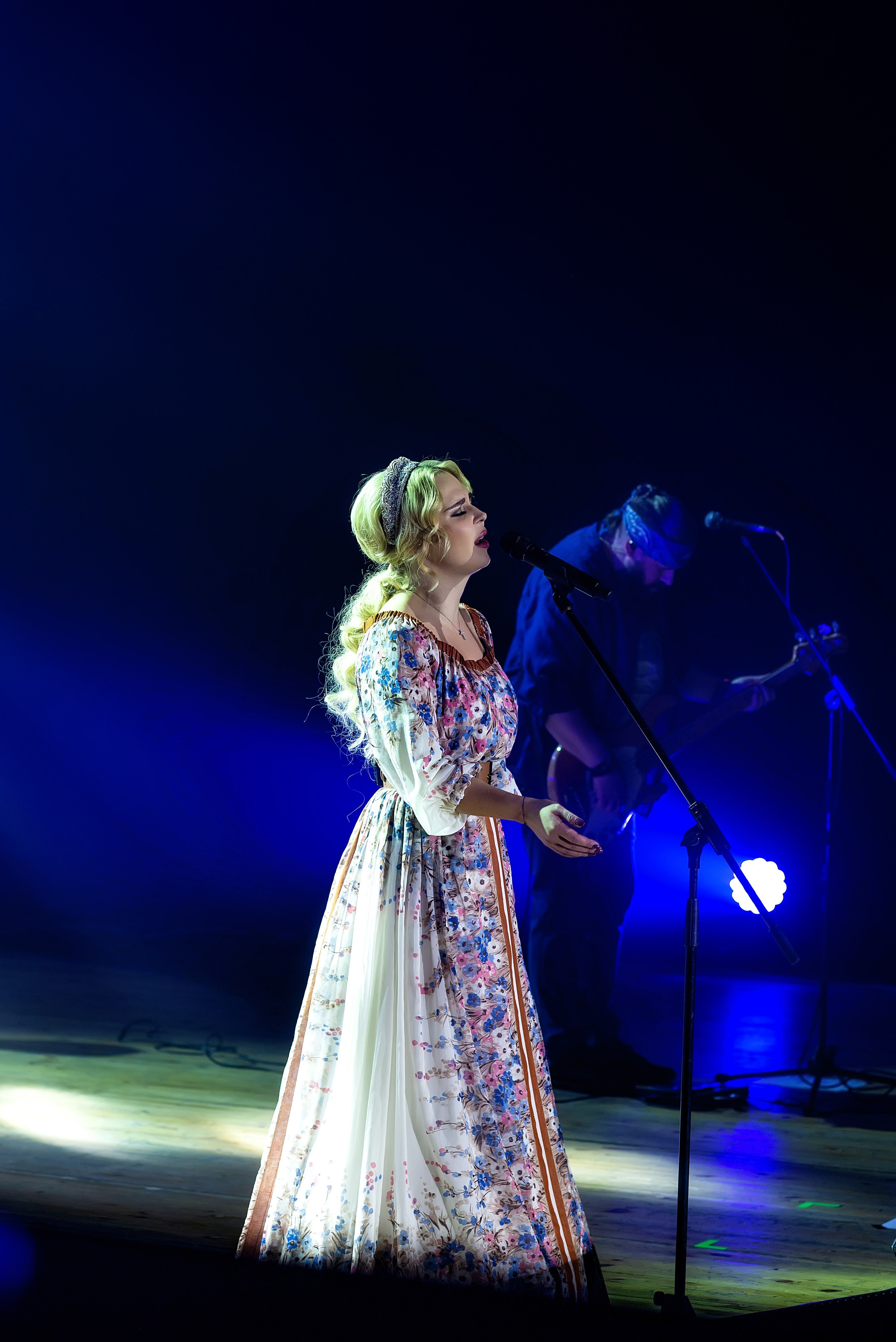 Концерт Пелагеи. Школьный, фэшн фотограф в Тюмени и в России Ирина Королева