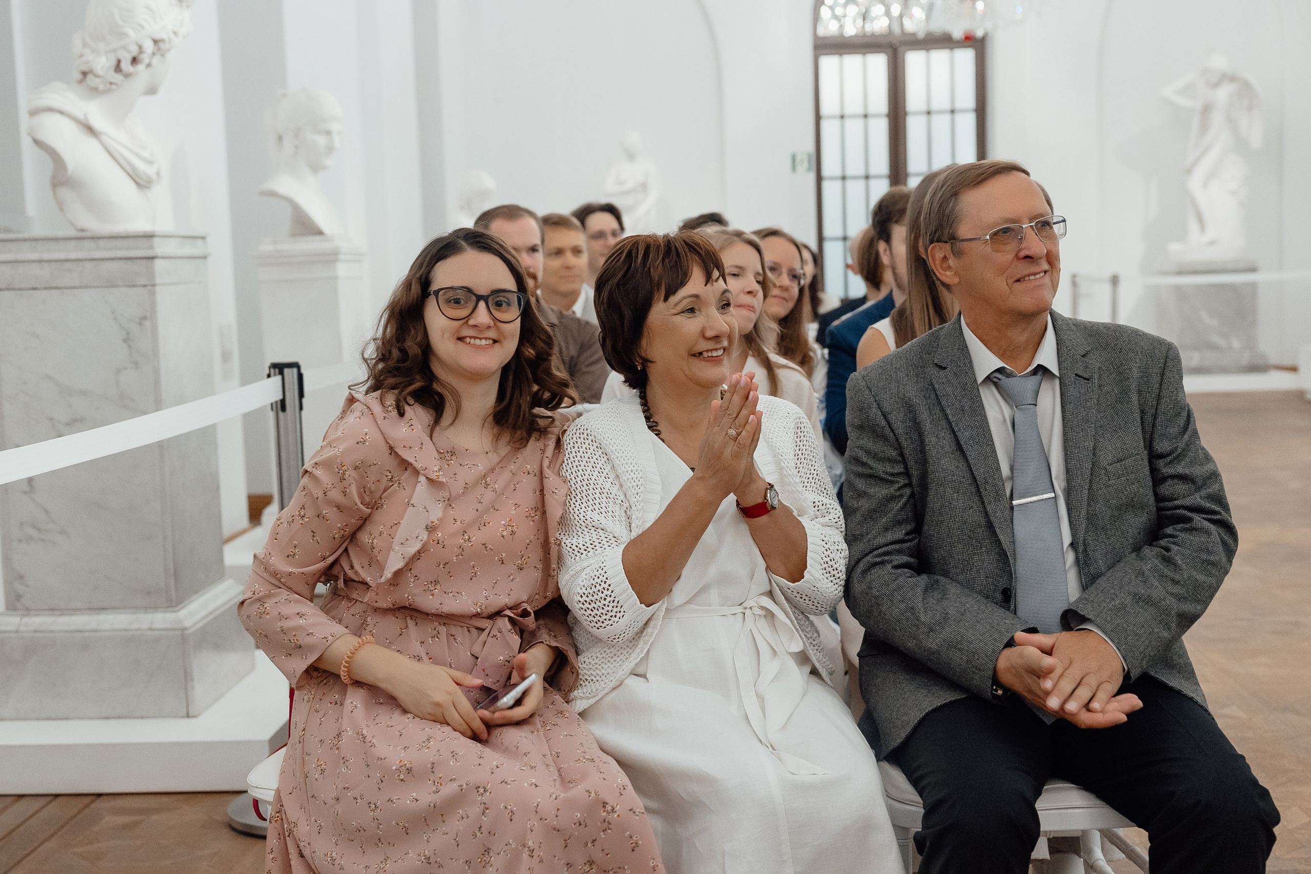 Свадебная фотосессия в Оперном доме Царицыно. Свадебный фотограф в Москве Дарья Олендарёва