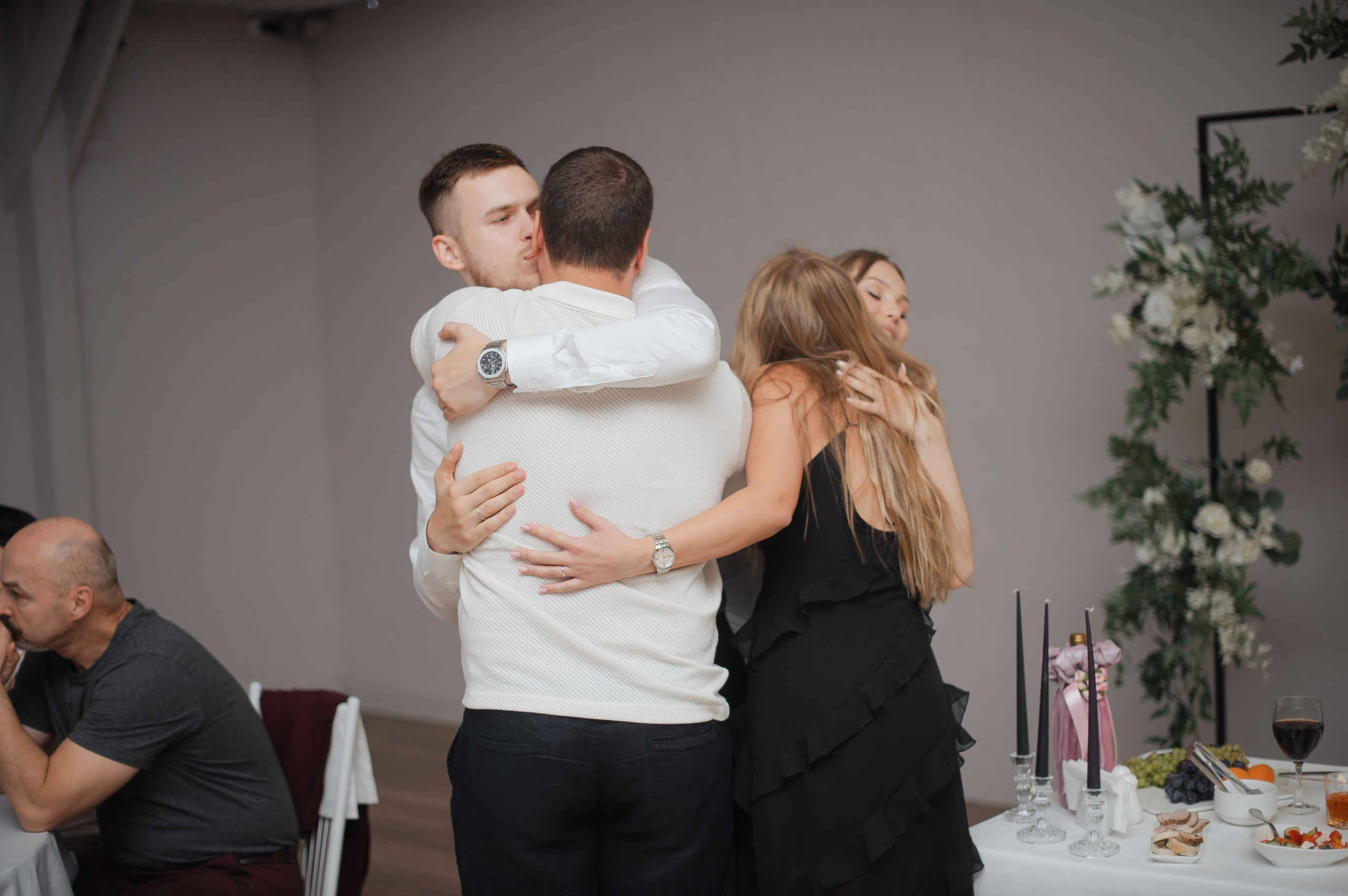 Свадьба на берегу Волги. Свадебный фотограф в Ярославле Денис Медоваров