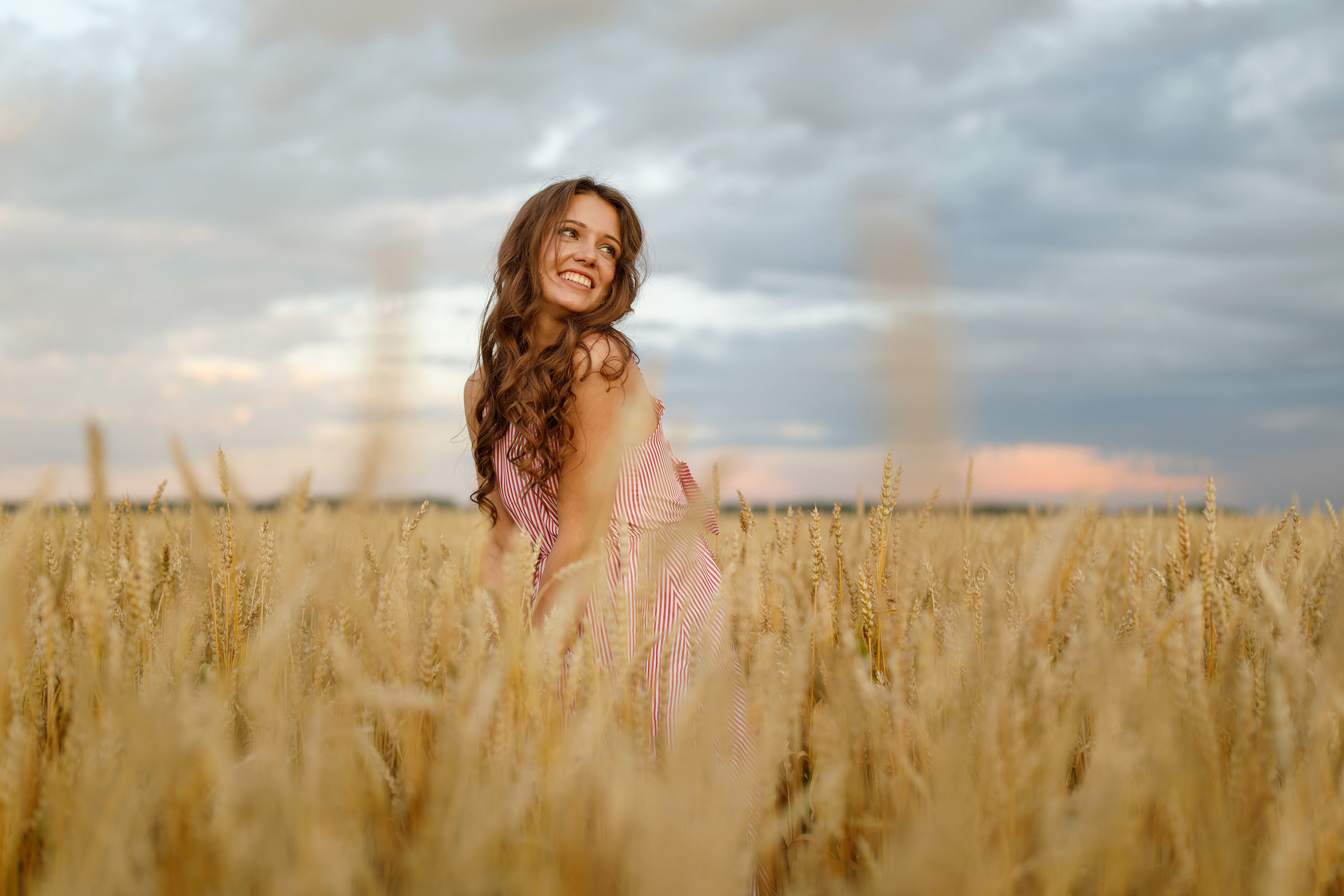 Женский портрет фотосессия. Фотограф-контентмейкер в Красноярске Евгений Тункеев