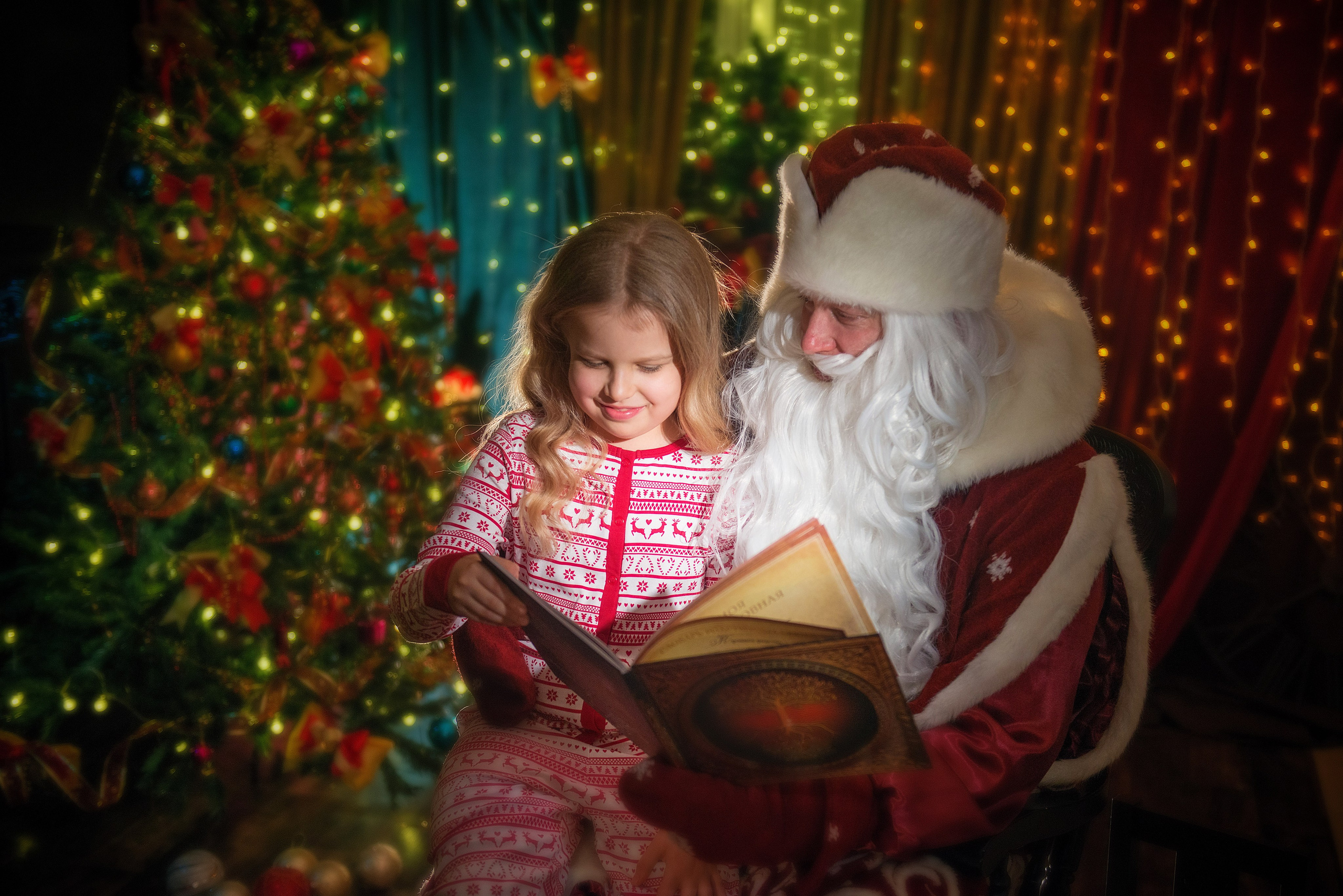 Встреча с Дедом Морозом (ежегодный). Татьяна Гойда портретный и семейный фотограф Ленск. Выпускные альбомы