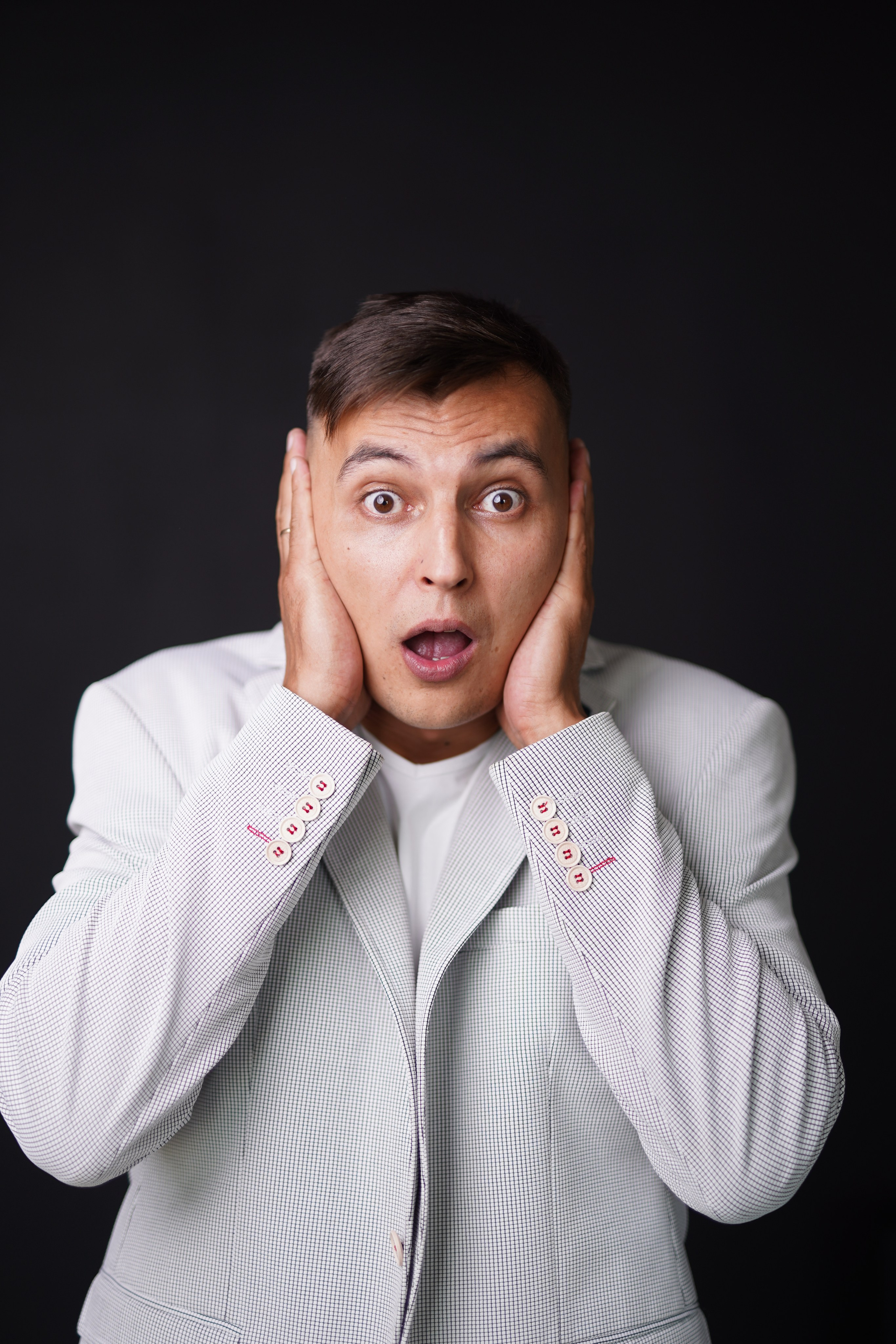 Ведущий раз. Свадебный и репортажный фотограф в Уфе и по России