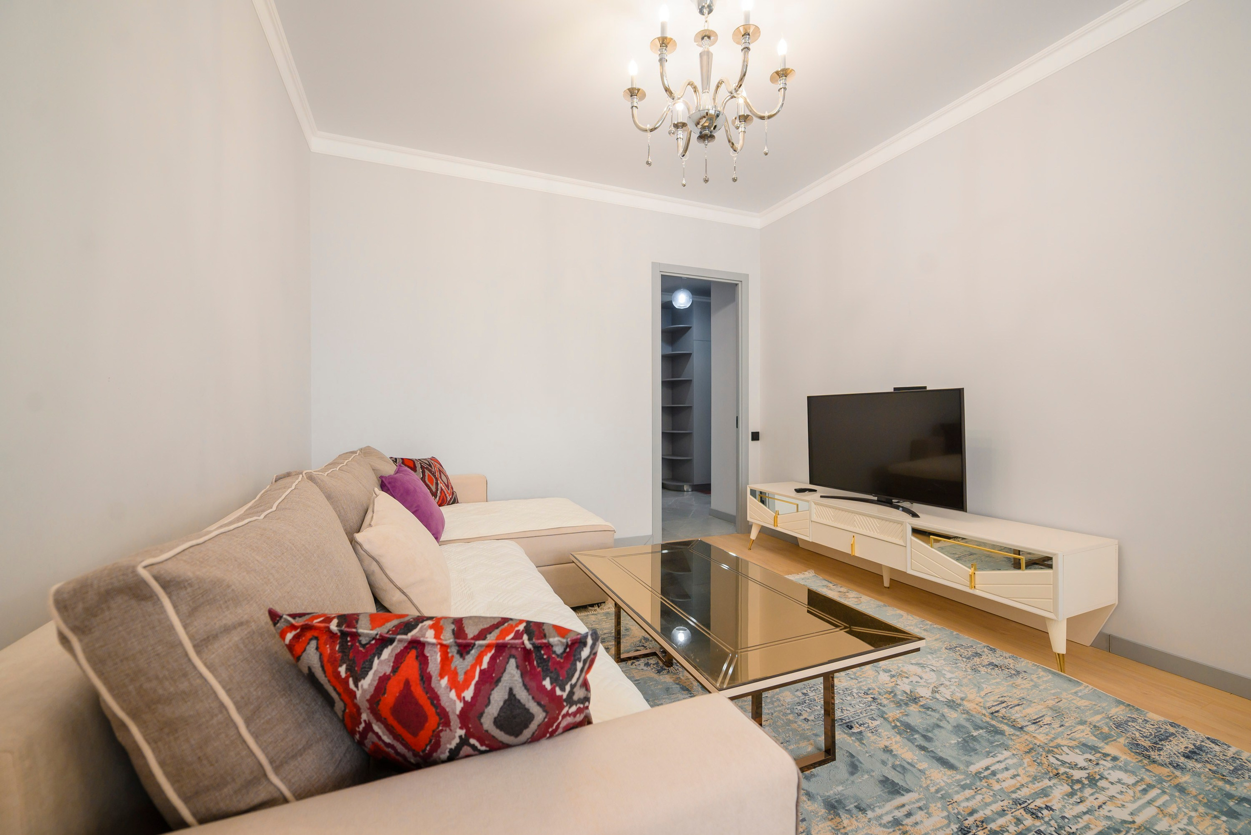 Продажа квартиры в ЖК Metropole. Интерьерный и репортажный фотограф в Алматы
