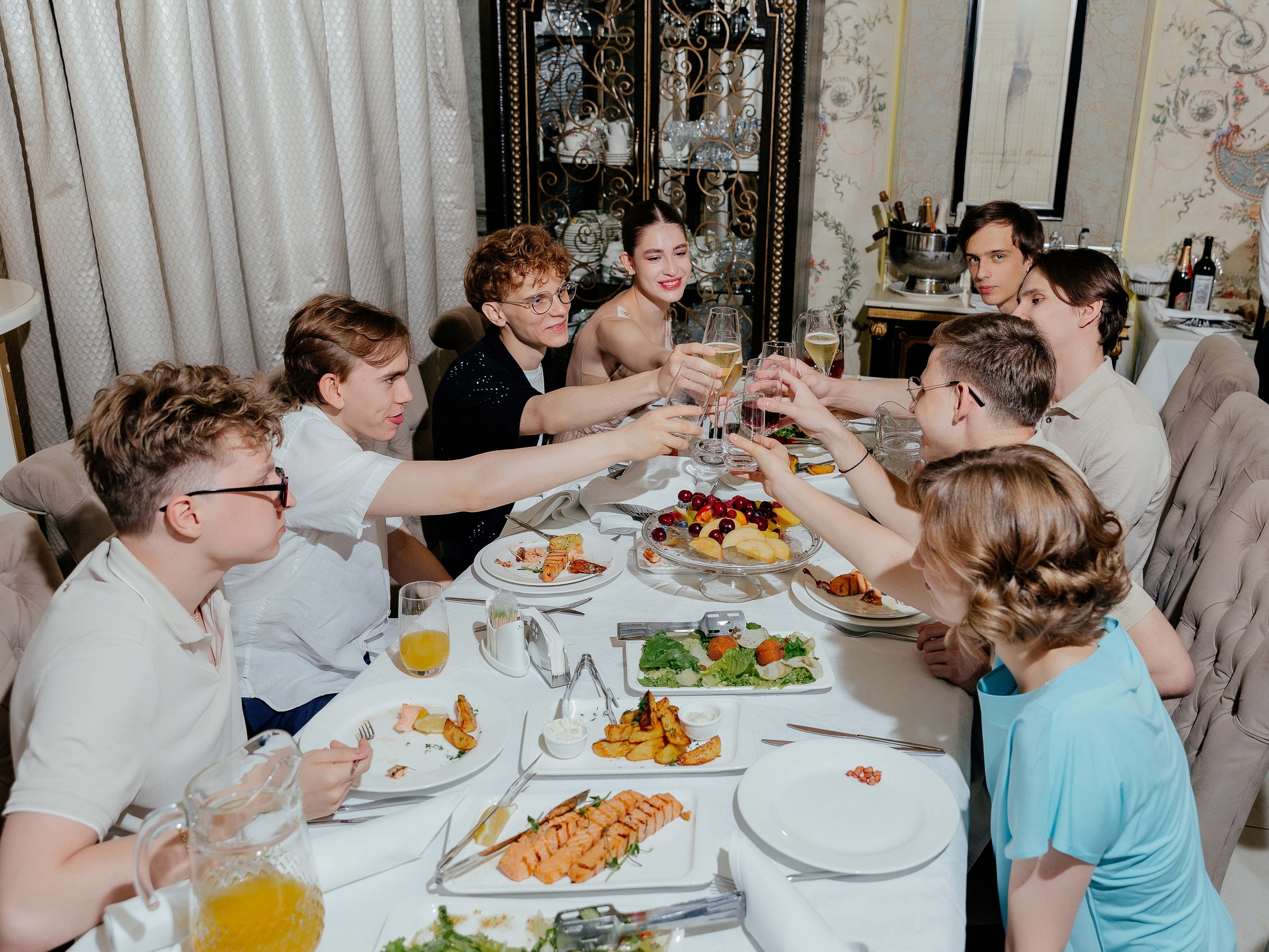 Школьный выпускной. Красильников Евгений — профессиональный фотограф в Ростове-на-Дону