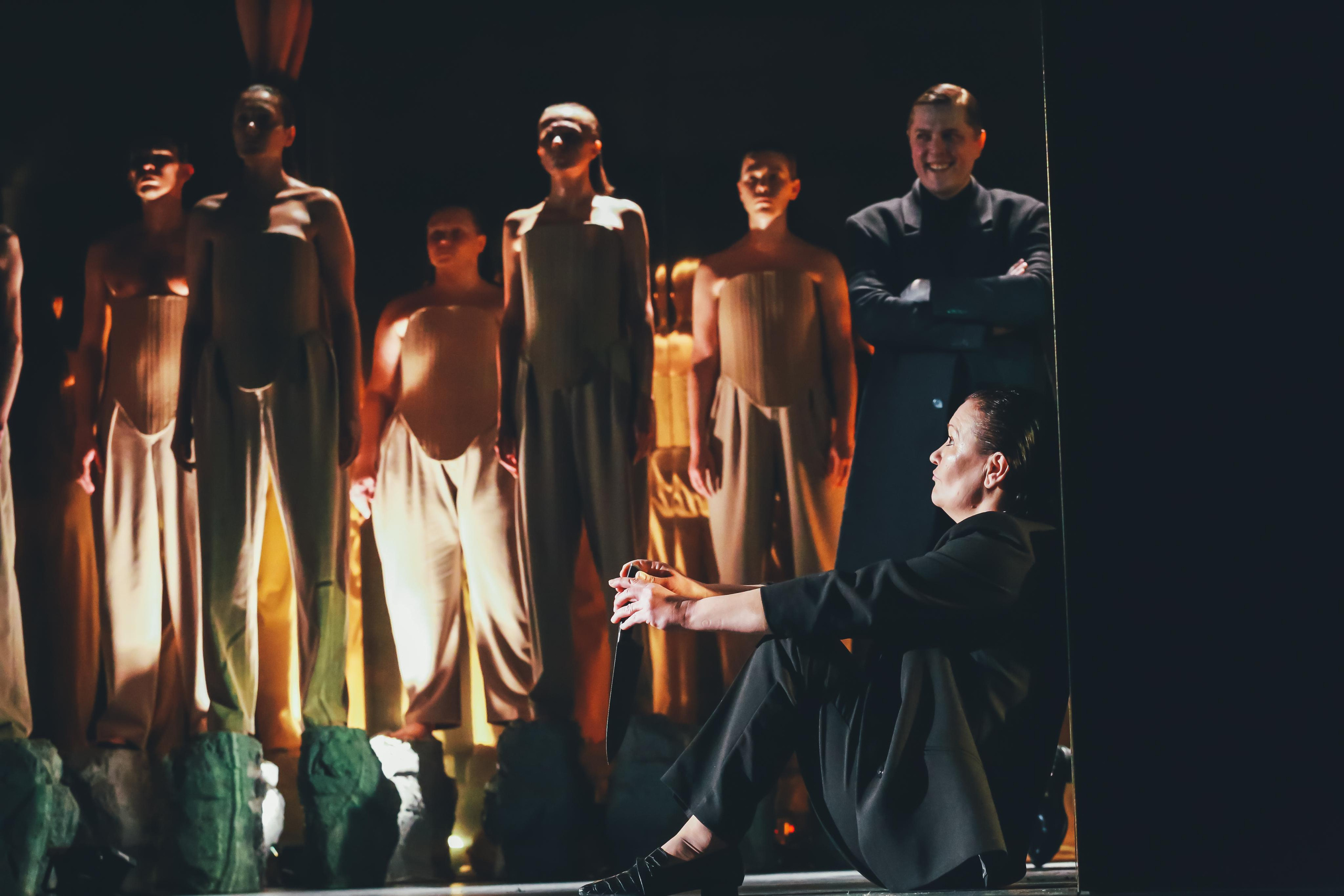 MARY I STUART, Молодежный театр Алтая им. В. С. Золотухина. Фоторепортаж. Театральная фотосъёмка