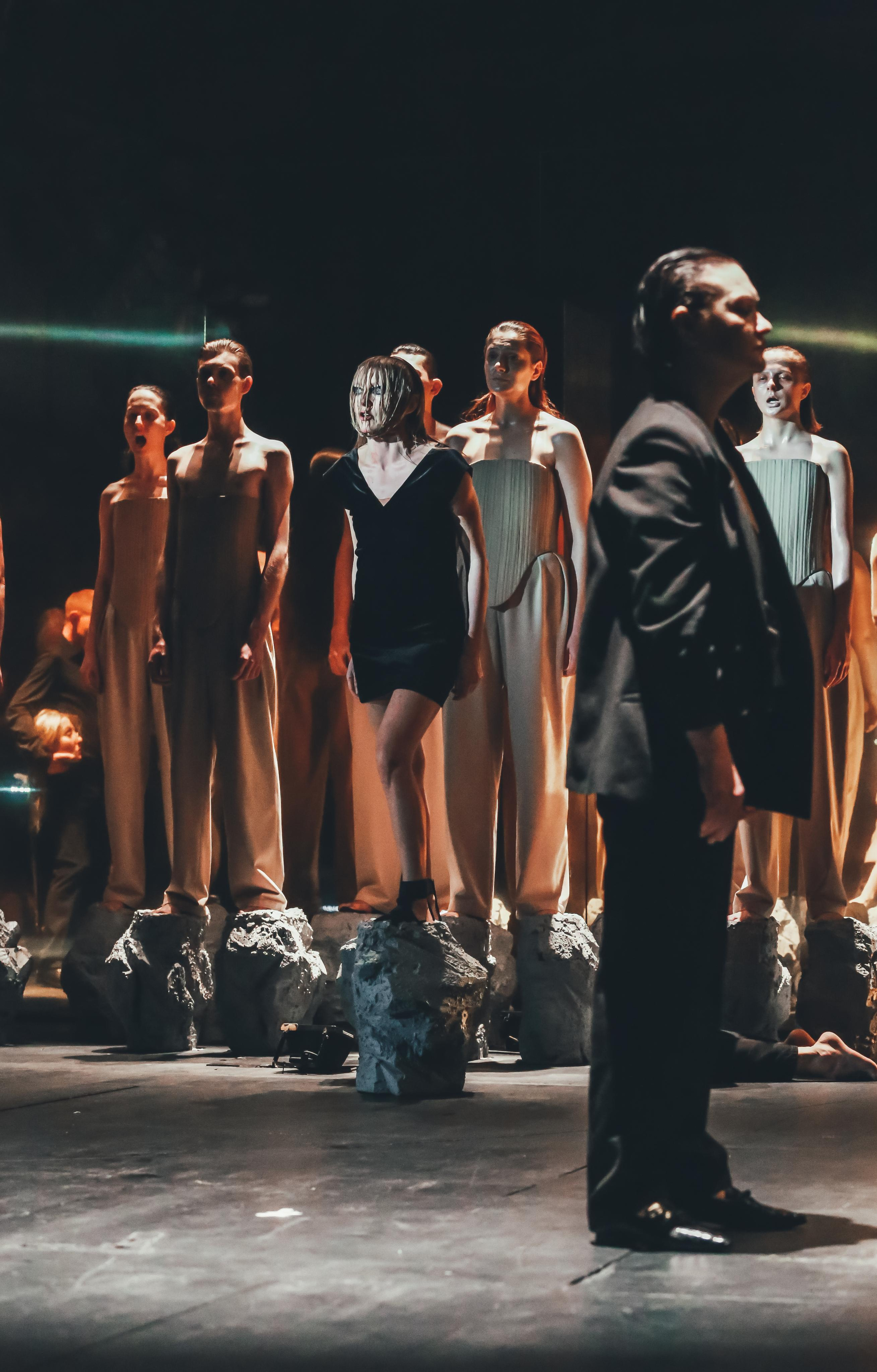 MARY I STUART, Молодежный театр Алтая им. В. С. Золотухина. Фоторепортаж. Театральная фотосъёмка