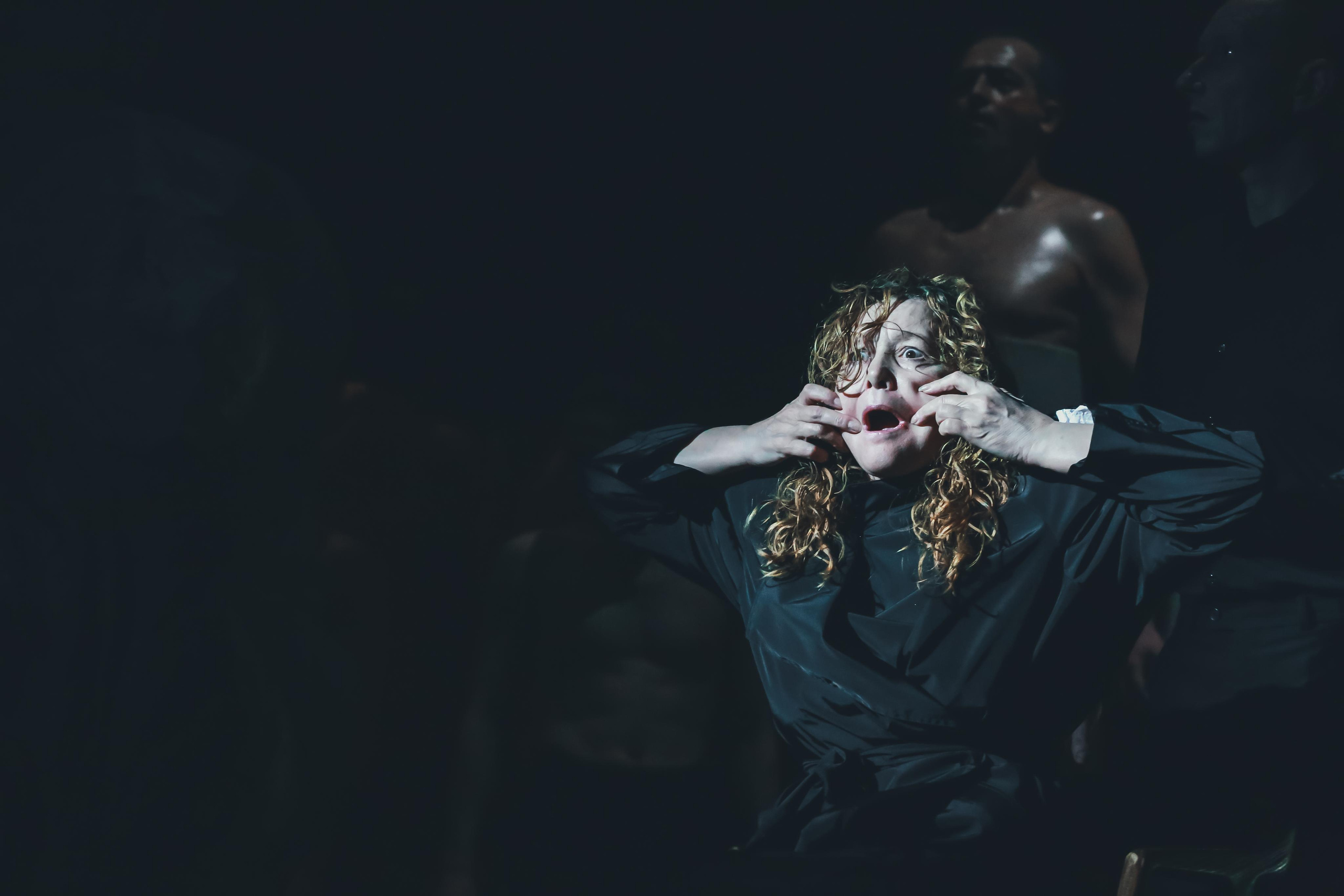 MARY I STUART, Молодежный театр Алтая им. В. С. Золотухина. Фоторепортаж. Театральная фотосъёмка