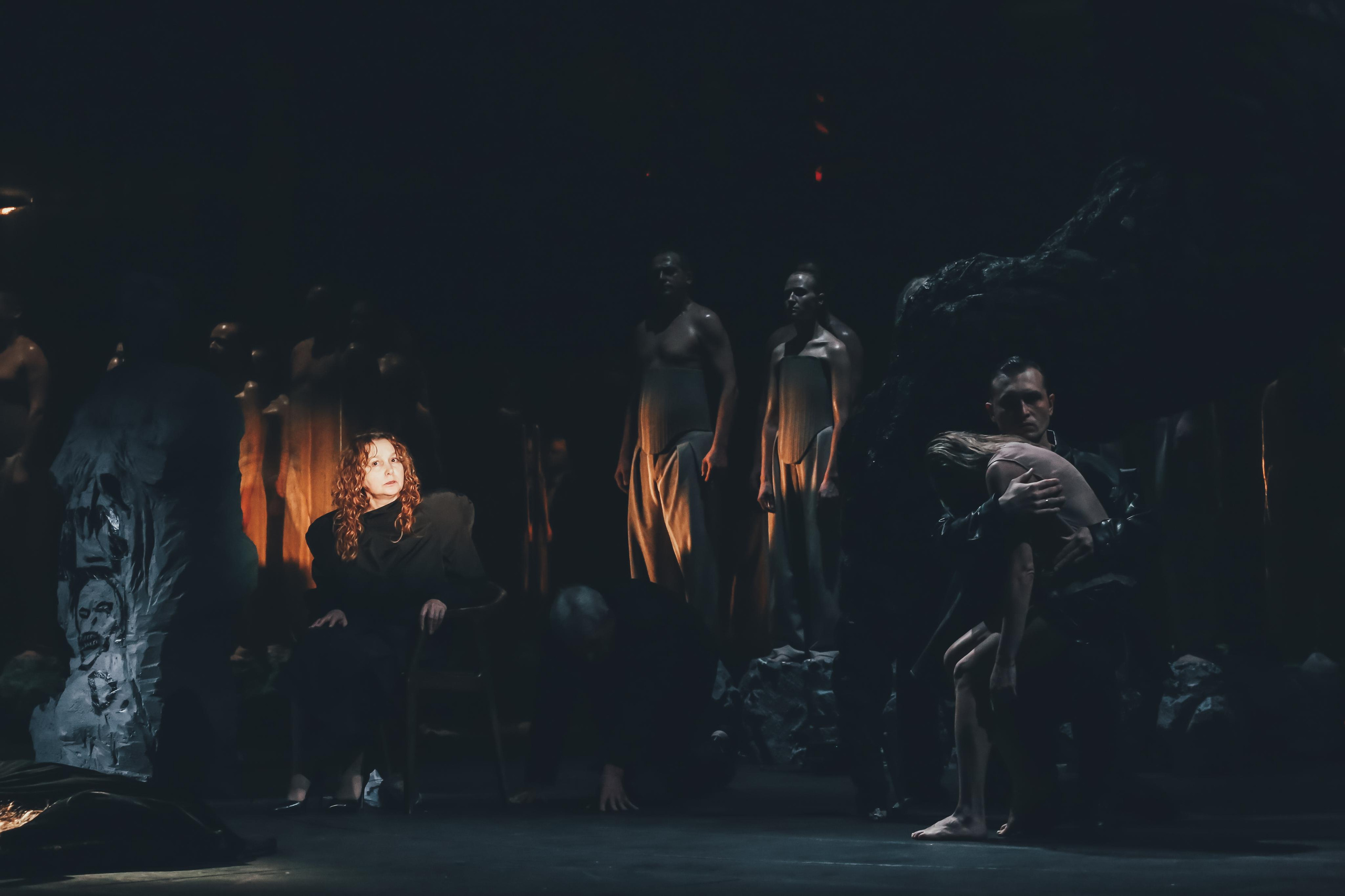 MARY I STUART, Молодежный театр Алтая им. В. С. Золотухина. Фоторепортаж. Театральная фотосъёмка